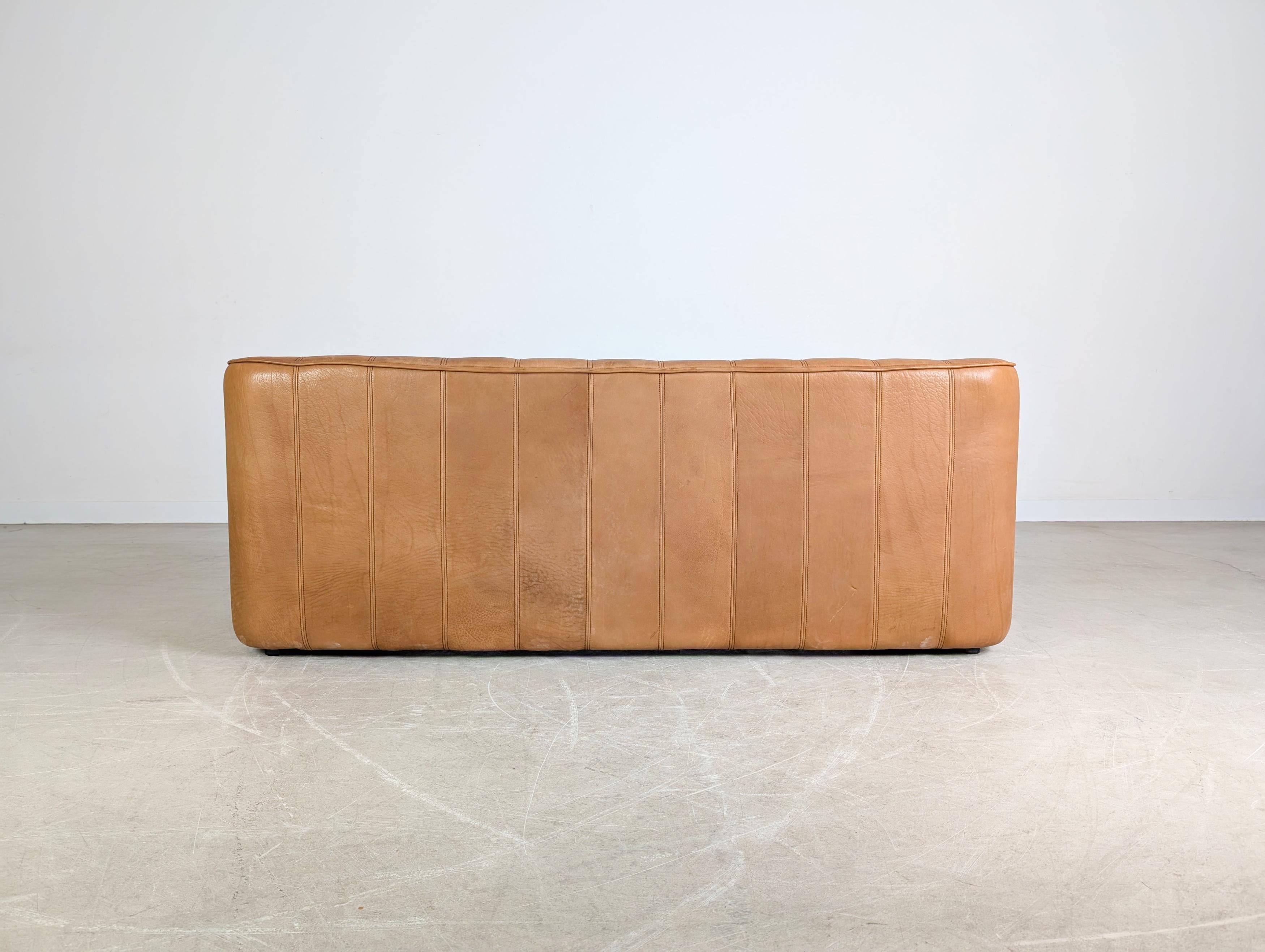 Milieu du XXe siècle Original de Sede DS44 Dreisitzer Büffelleder Sofa Couch en vente
