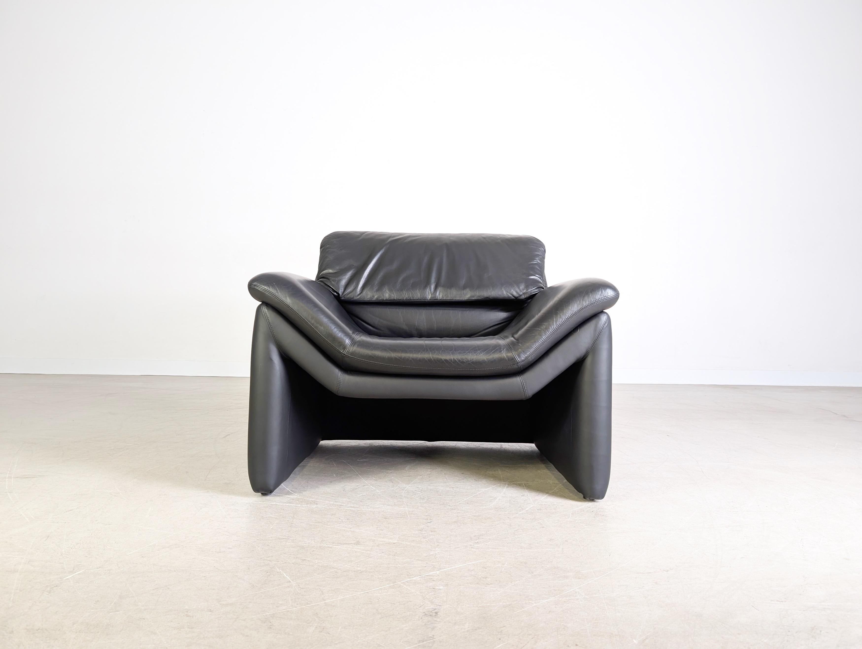 Original de Sede Sessel Hans Kaufeld Leder schwarz Design Sessel Posmoderno en venta