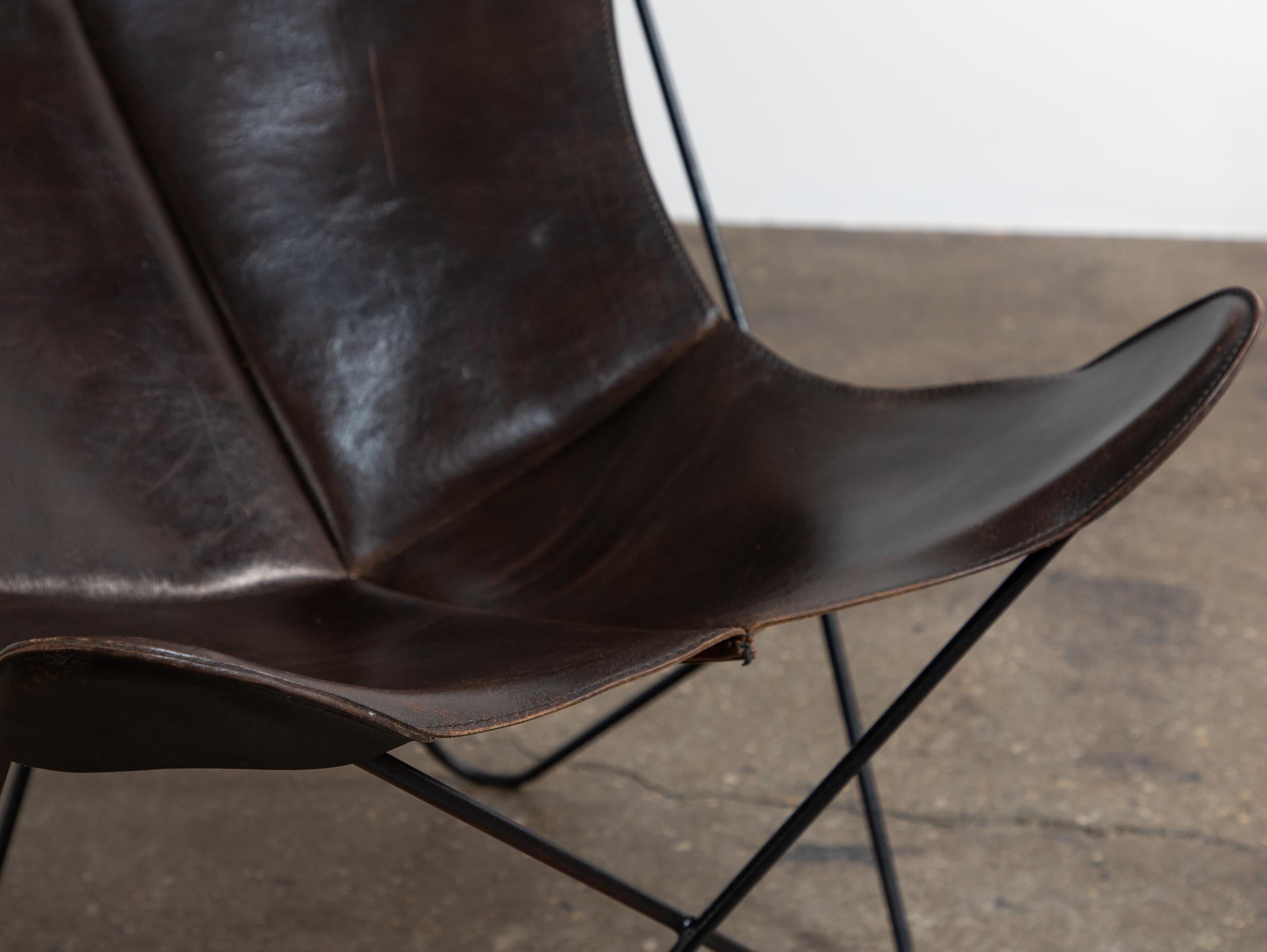 Original Deep Brown Leather Hardoy Butterfly Chair, Issued by Knoll, 1950s For Sale 3