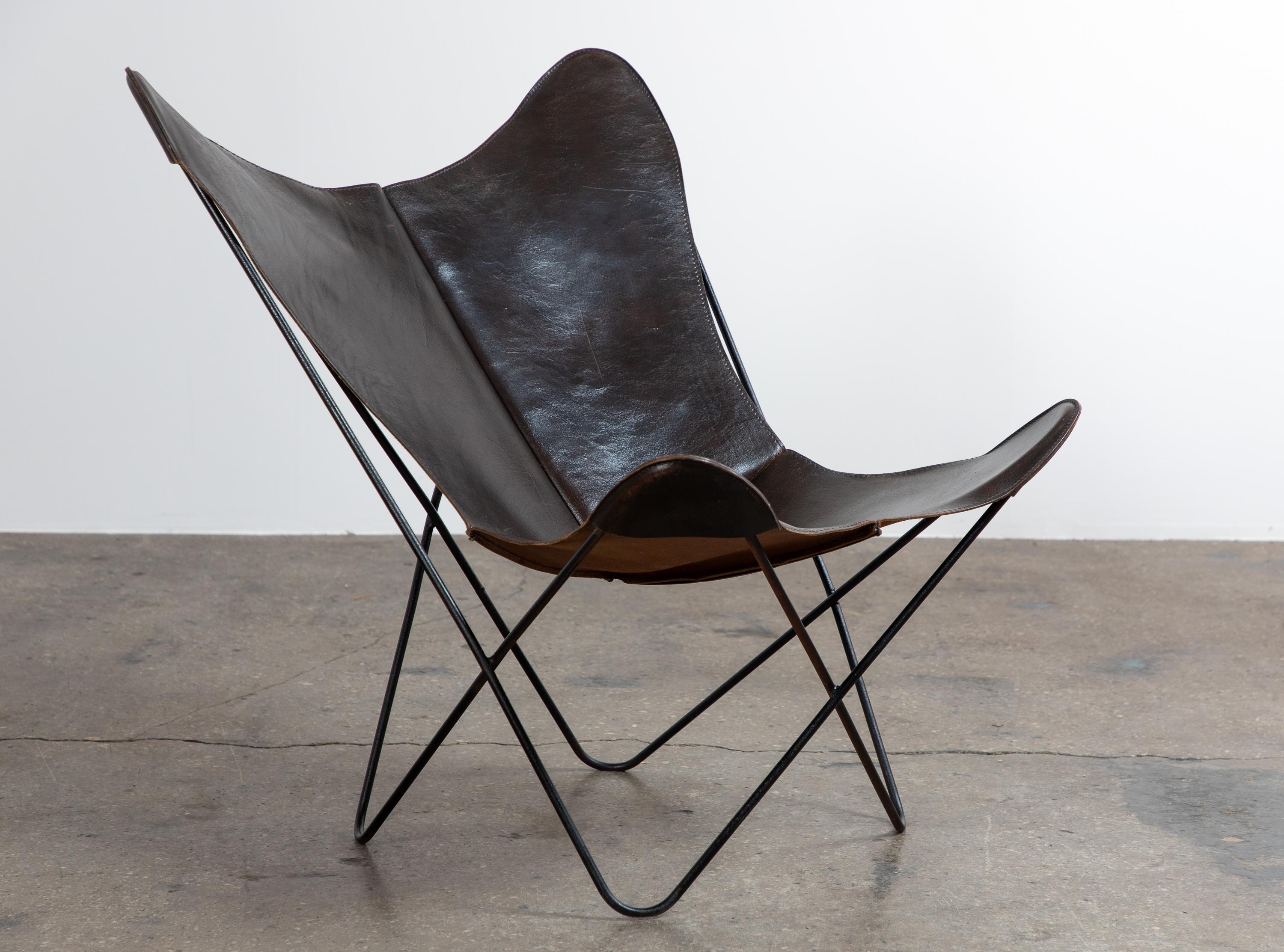 American Original Deep Brown Leather Hardoy Butterfly Chair, Issued by Knoll, 1950s For Sale