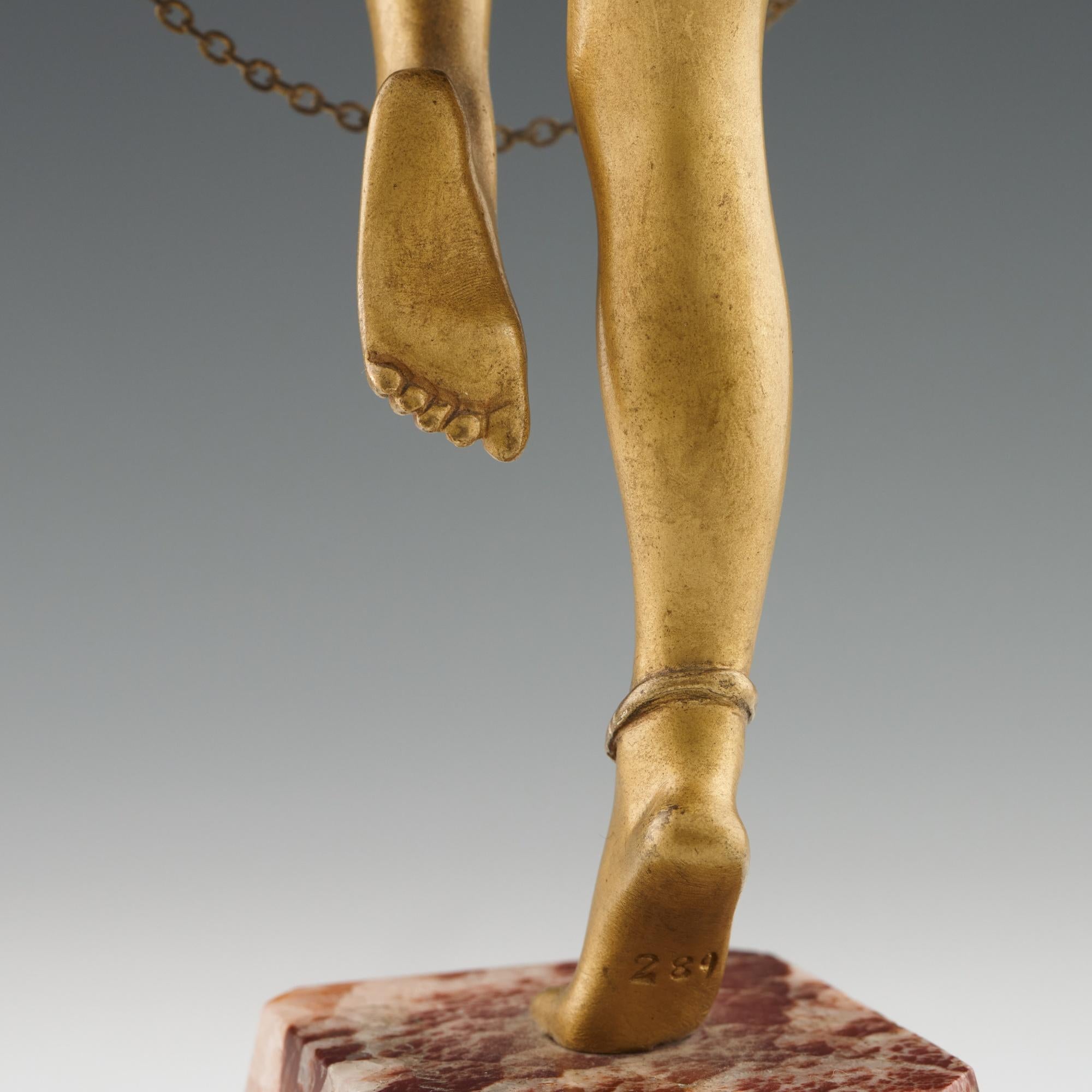 Demetre Chiparus, Art déco-Figur aus kalt bemalter Bronze, Demetre im Angebot 10