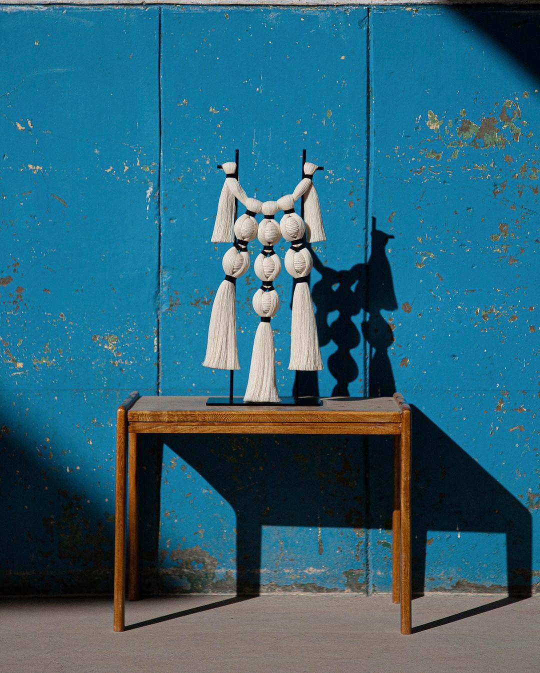 Messicano Scultura originale degli occhi del deserto di Caralarga - Gioielli Raw Cotton A Space in vendita