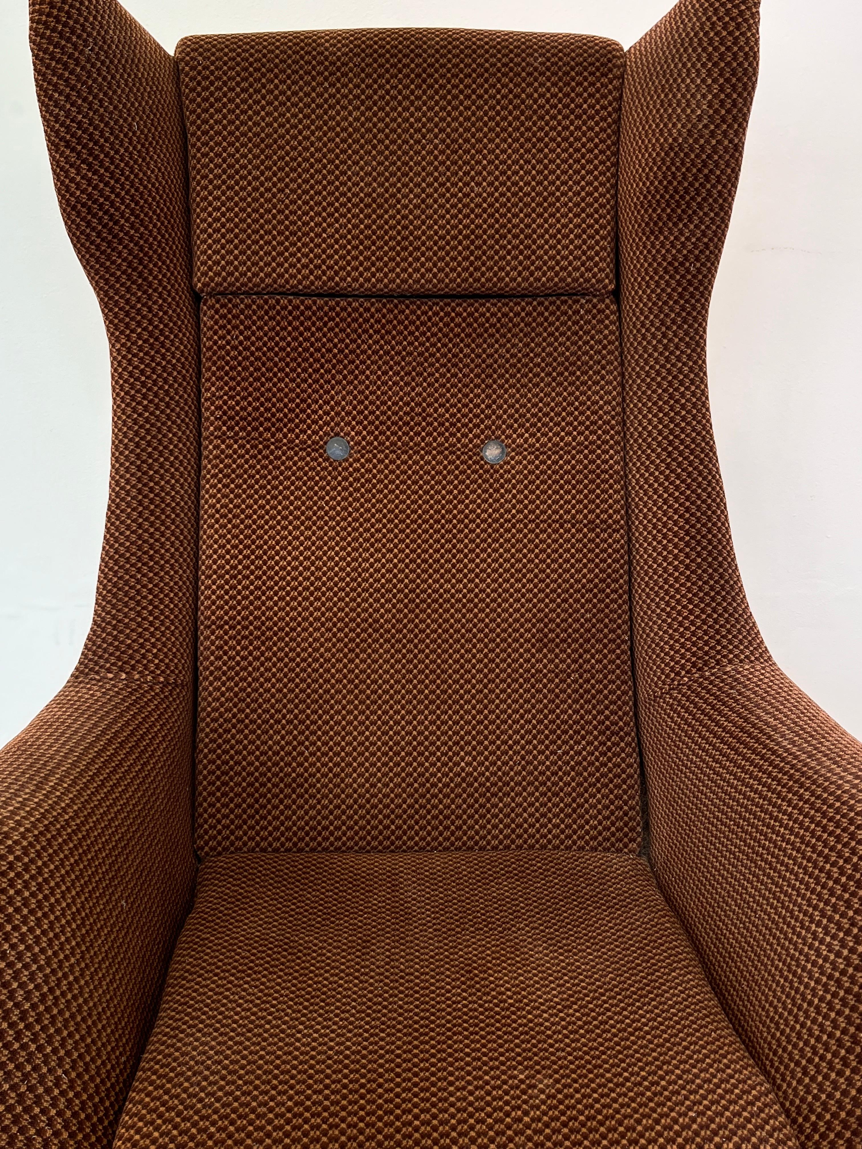 Mid-20th Century Original Design Fiberglass Wing Chair by Miroslav Navratil, 1970s For Sale