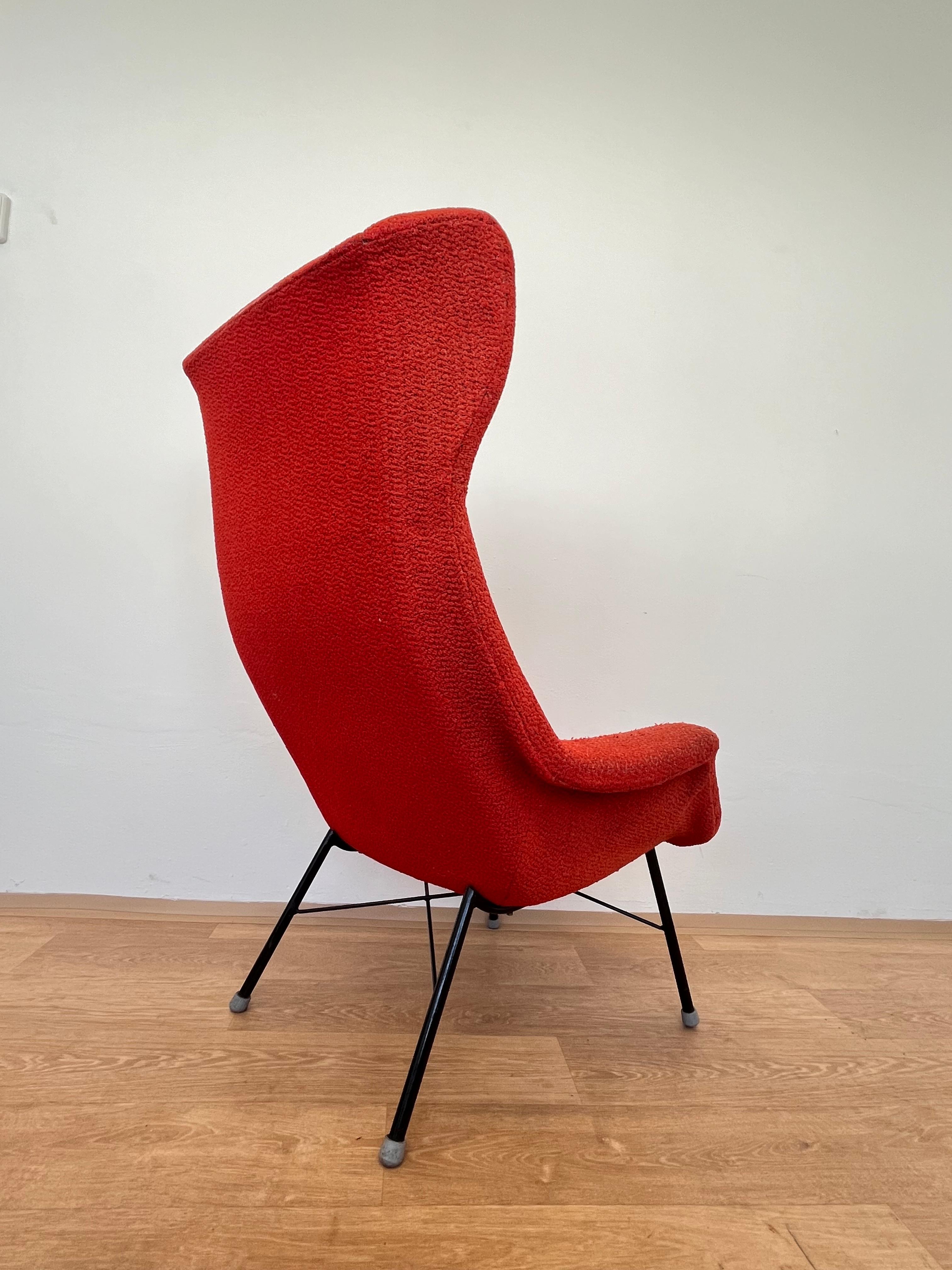 Mid-20th Century Original Design Fiberglass Wing Chair by Miroslav Navratil, 1970s For Sale