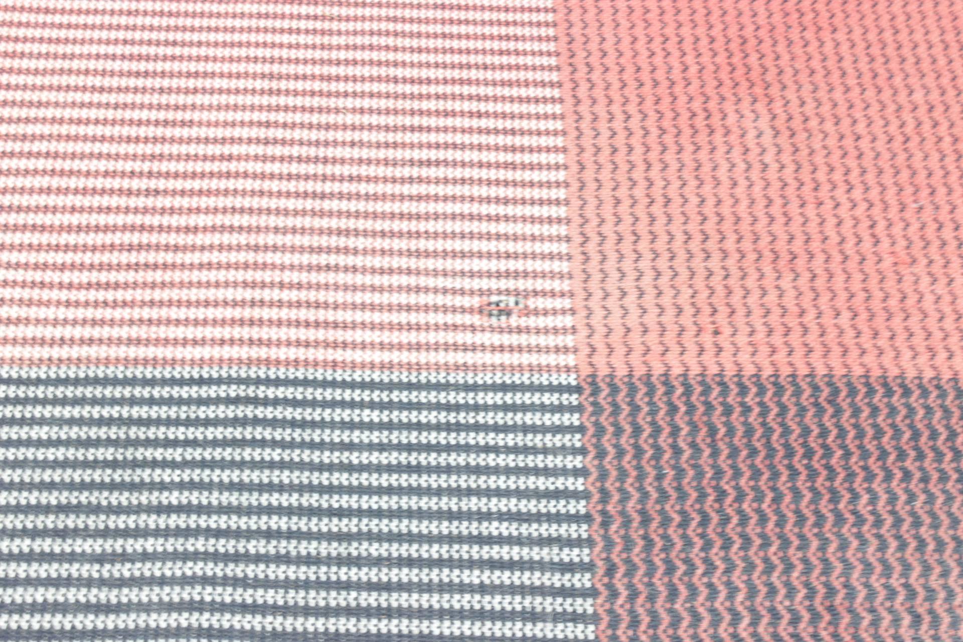 Geometrischer Teppich im Originaldesign von Antonn Kybal, ca. 1940er Jahre (Moderne der Mitte des Jahrhunderts) im Angebot