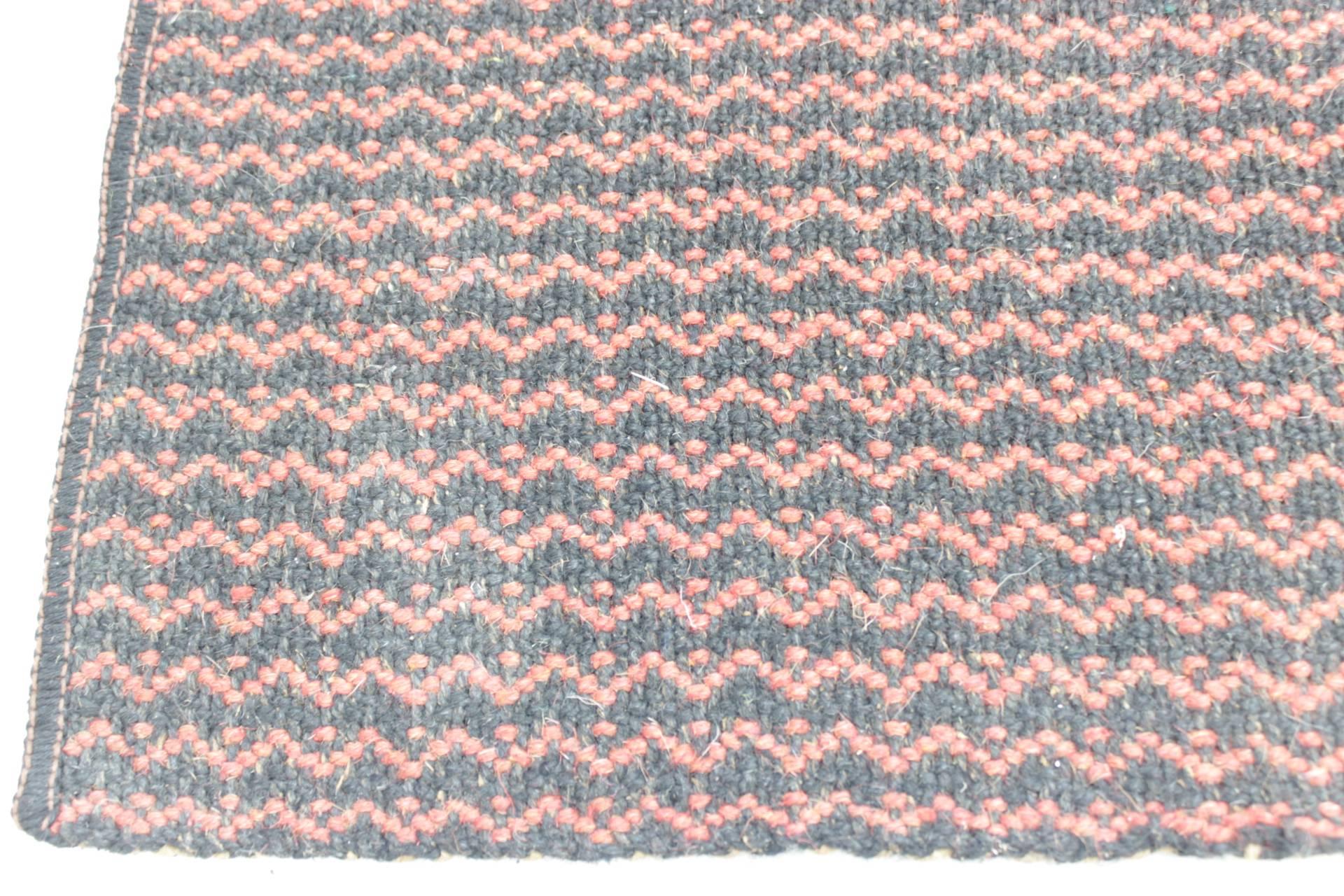 Original Design Geometric Carpet by Antonín Kybal, circa 1940s In Good Condition For Sale In Praha, CZ