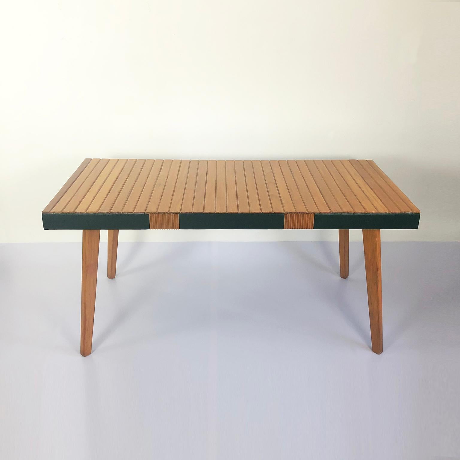 We offer this original Domus dinning set (Table and 4 chairs) in pine wood and with the characteristic green Van Beuren color, designed by the American Bauhaus designer, Michael Van Beuren in Mexico, circa 1950, this handmade, solid pine wood