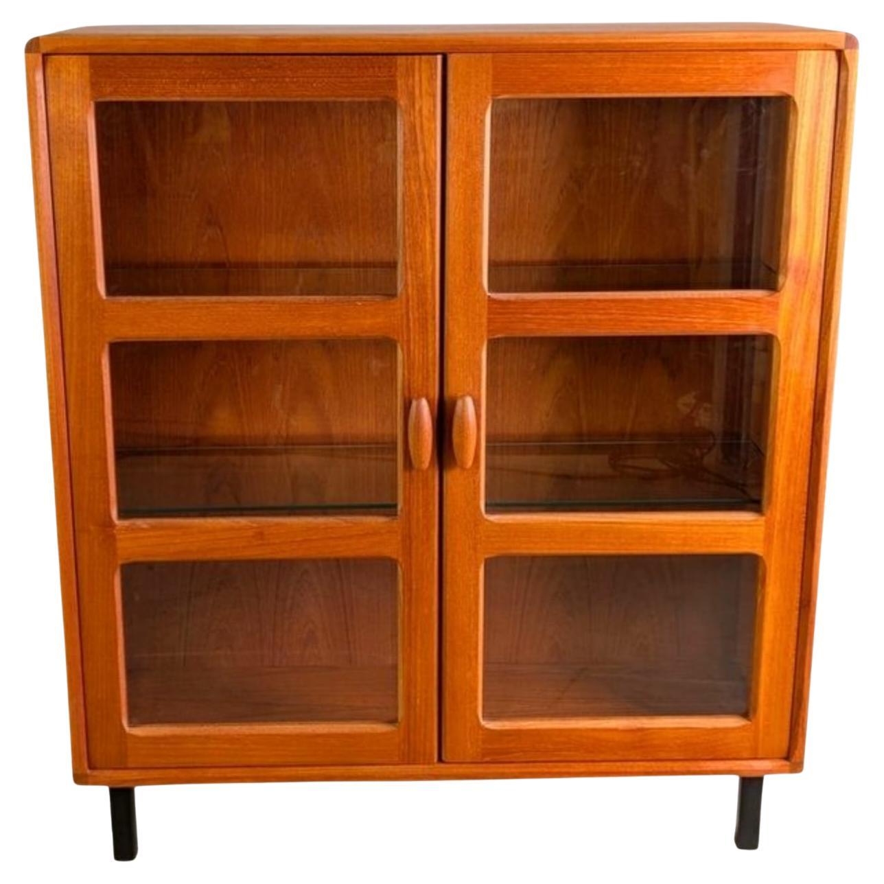 Original Dyrlund Vintage Vitrine Midcentury Sideboard Teak 1960er