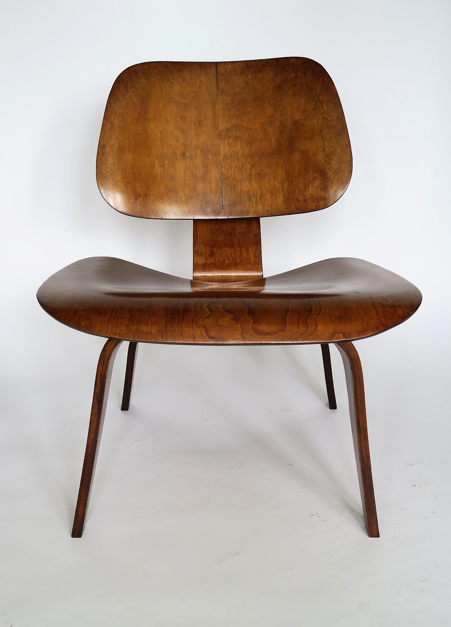 Fauteuil de salon original Eames LCW en contreplaqué d'érable pour Herman Miller, vers 1940 3