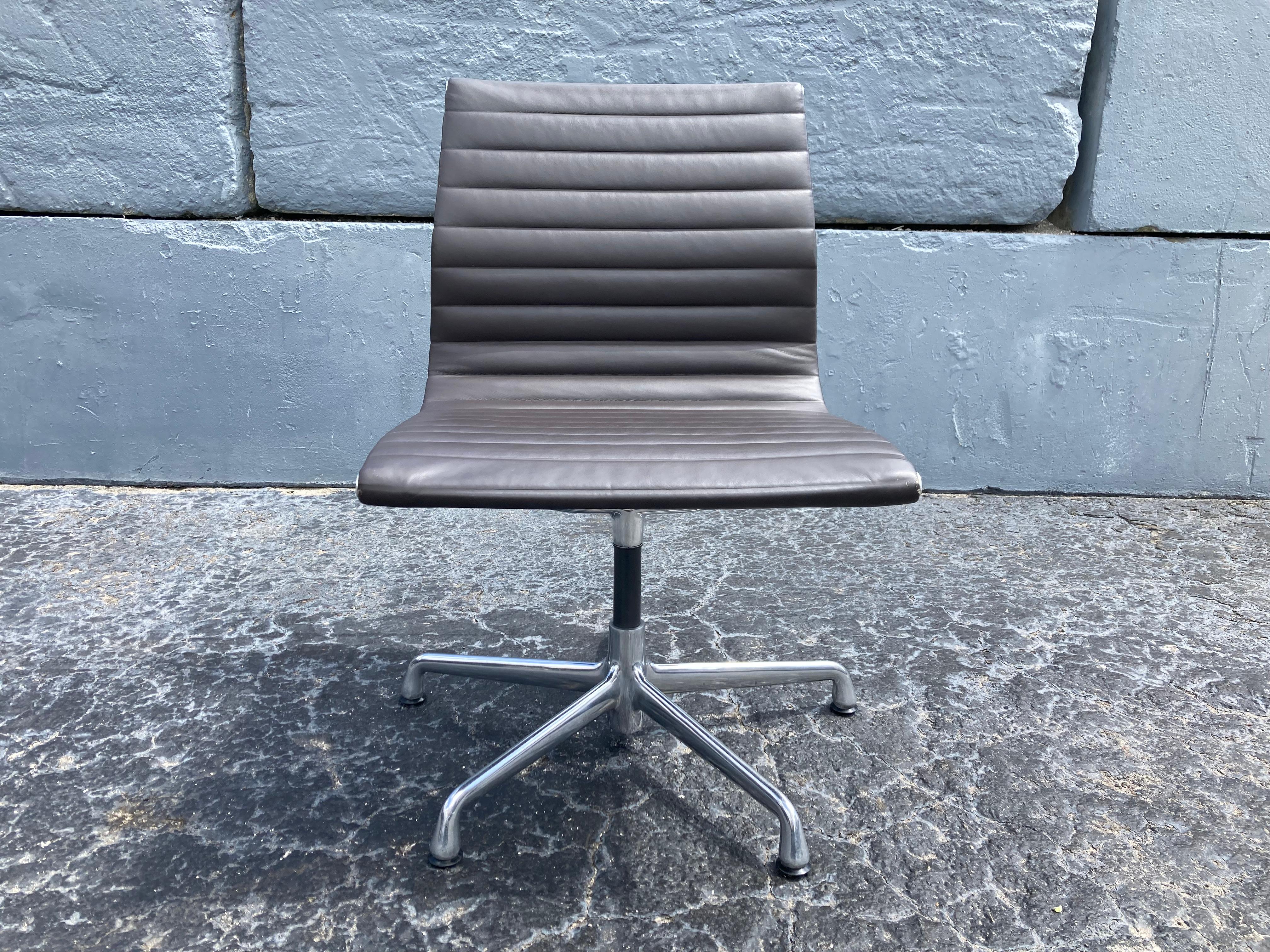 herman miller leather chair