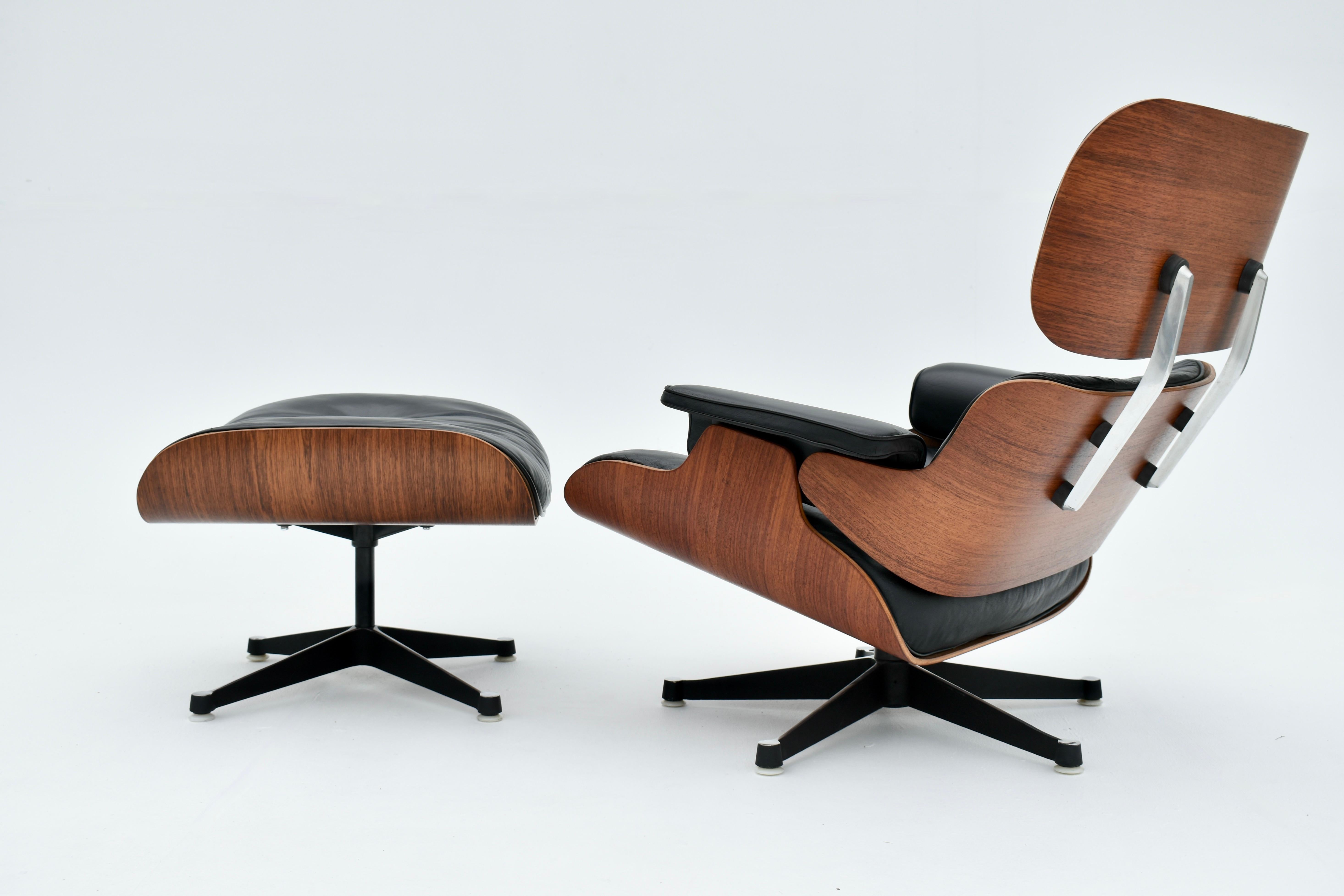 Original Eames Lounge Chair & Ottoman For Hille, London (Herman Miller, Vitra) 4