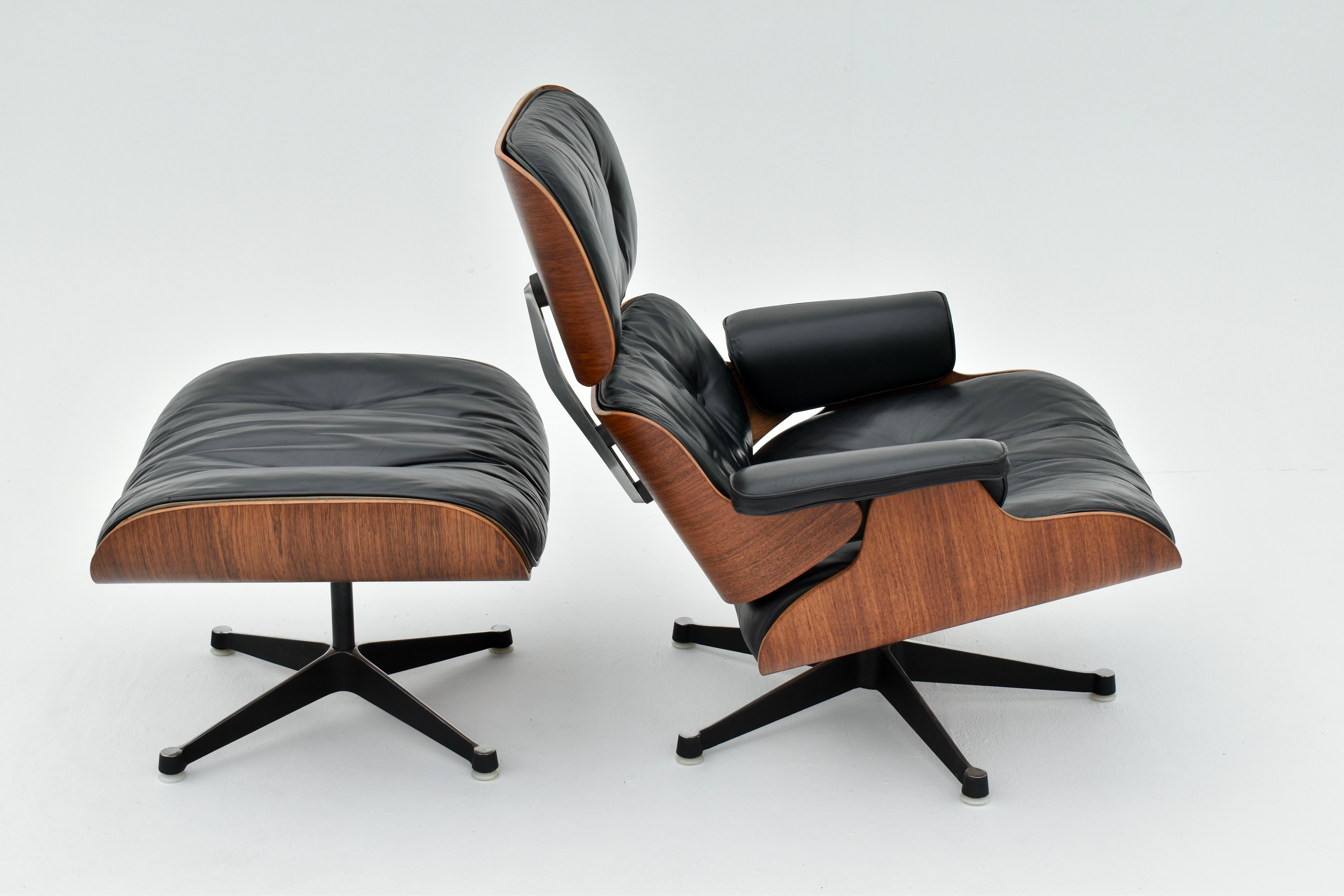 Original Eames Lounge Chair & Ottoman For Hille, London (Herman Miller, Vitra) 11