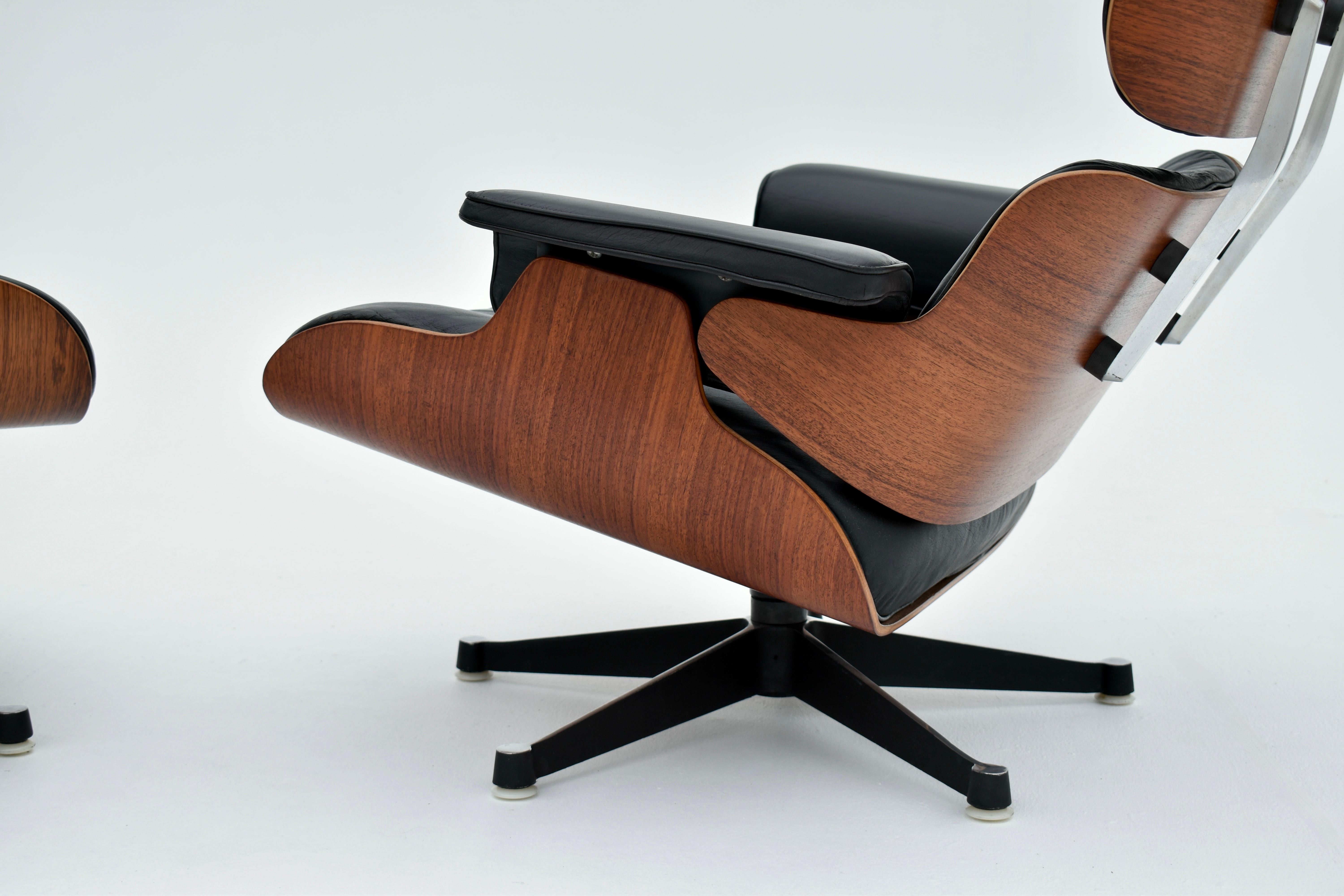 Original Eames Lounge Chair & Ottoman For Hille, London (Herman Miller, Vitra) In Good Condition In Shepperton, Surrey