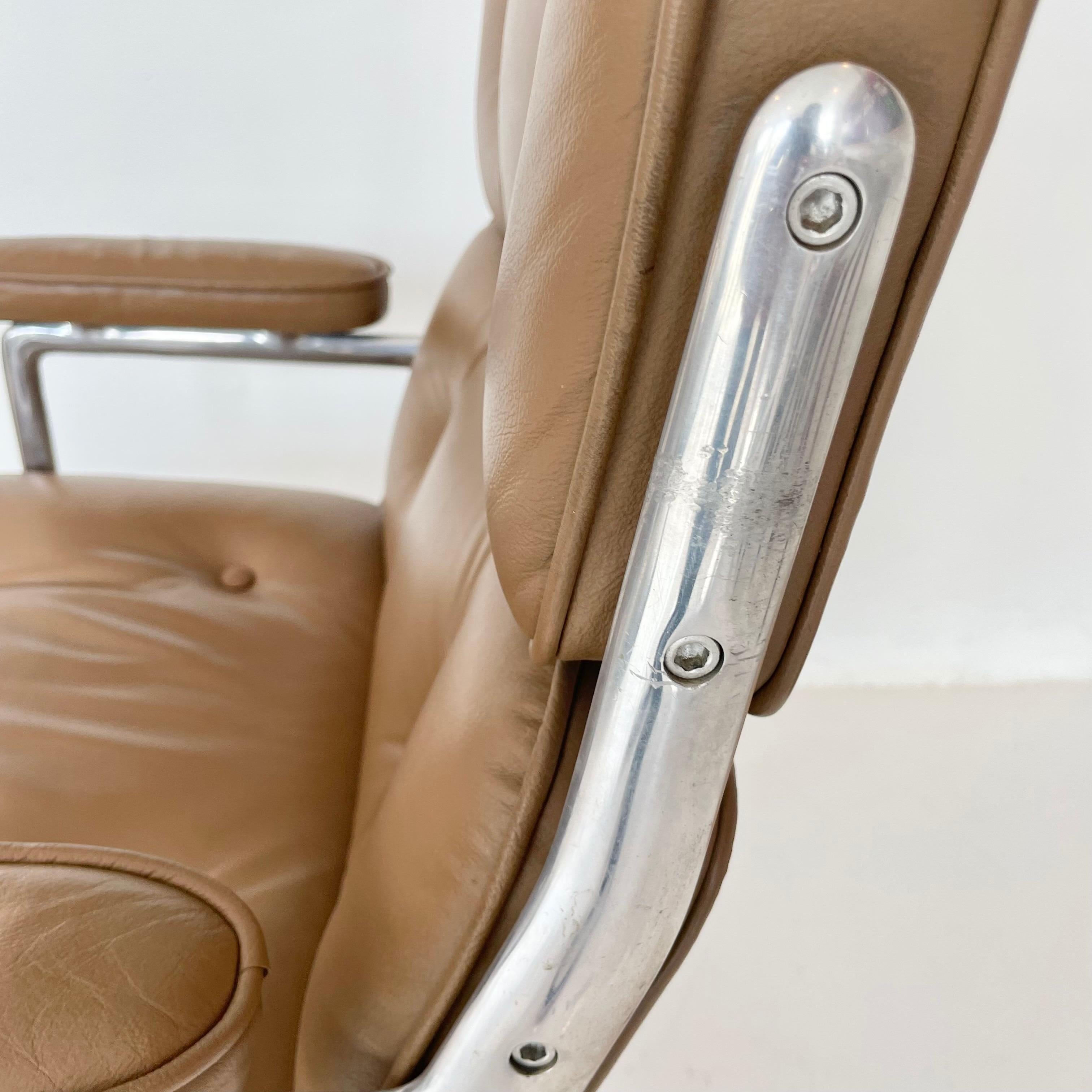 Original Eames Time Life Chair in Camel Leather 4