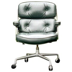Original Eames Time Life Chairs aus waldgrünem Leder