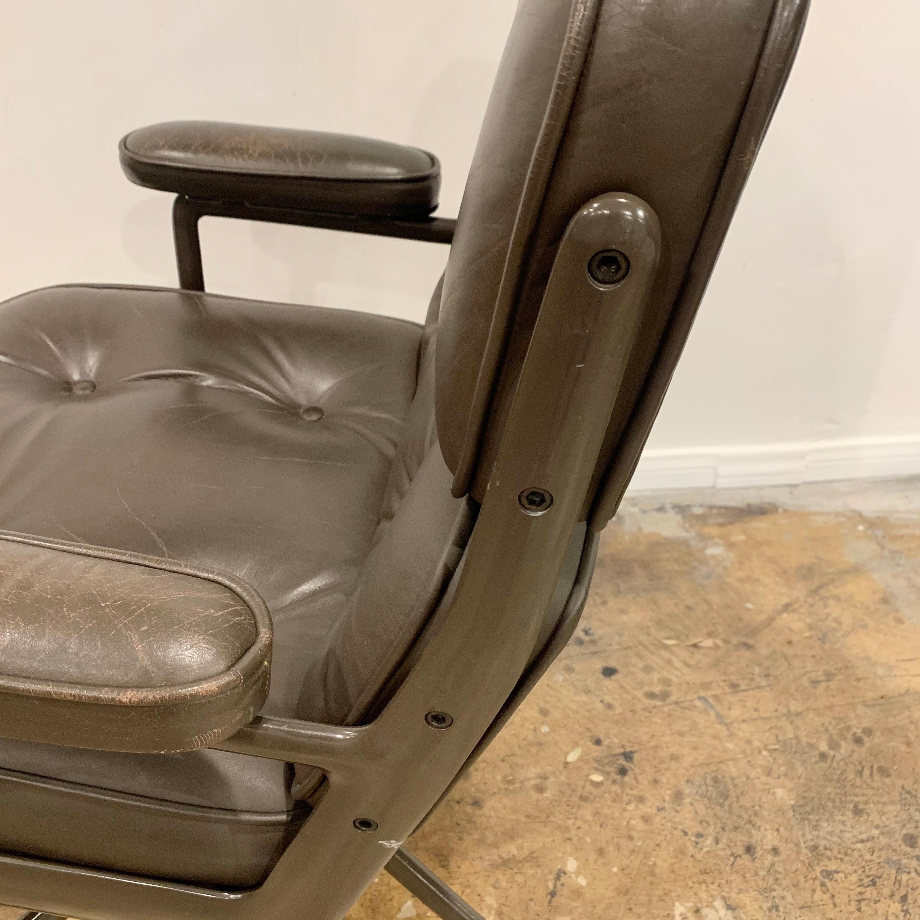 Original Eames Time Life Chair in Olive Brown Leather 5
