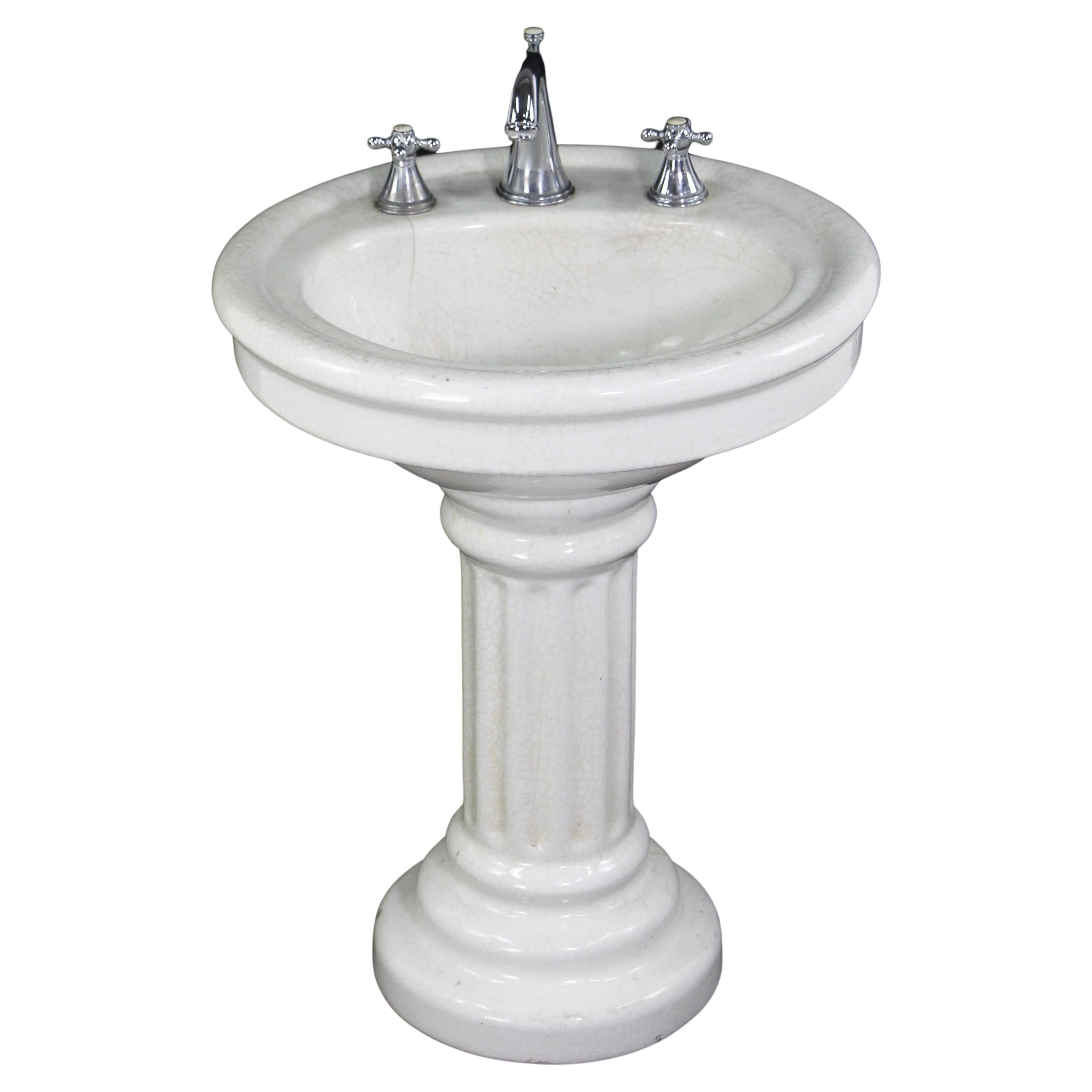 Early 20th Century Crackled Oval Ceramic Pedestal Sink For Sale