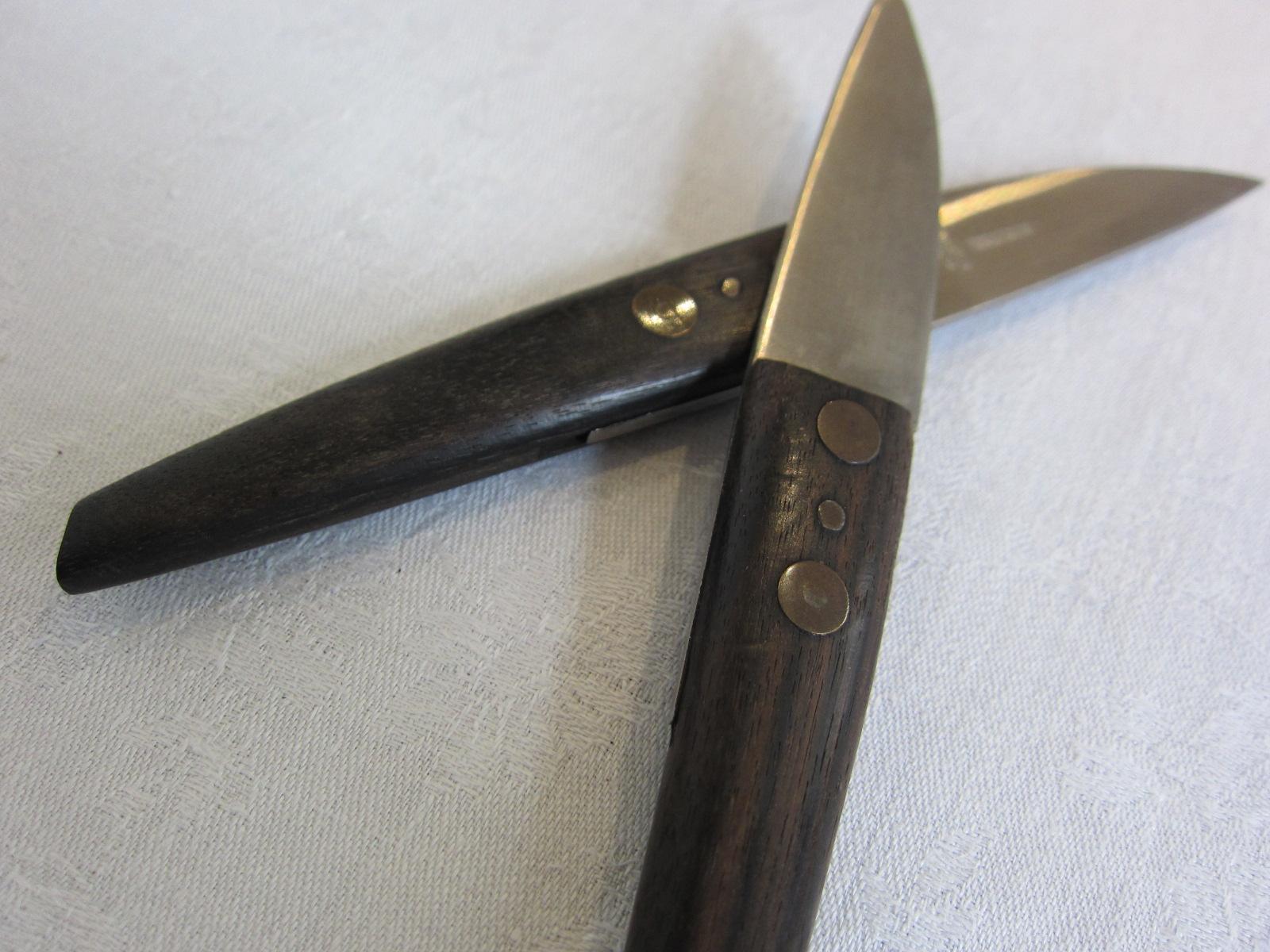 Cuchillos de picnic o fruteros originales Auböck de acero inoxidable, firmados a tiempo (2) Tallado a mano en venta