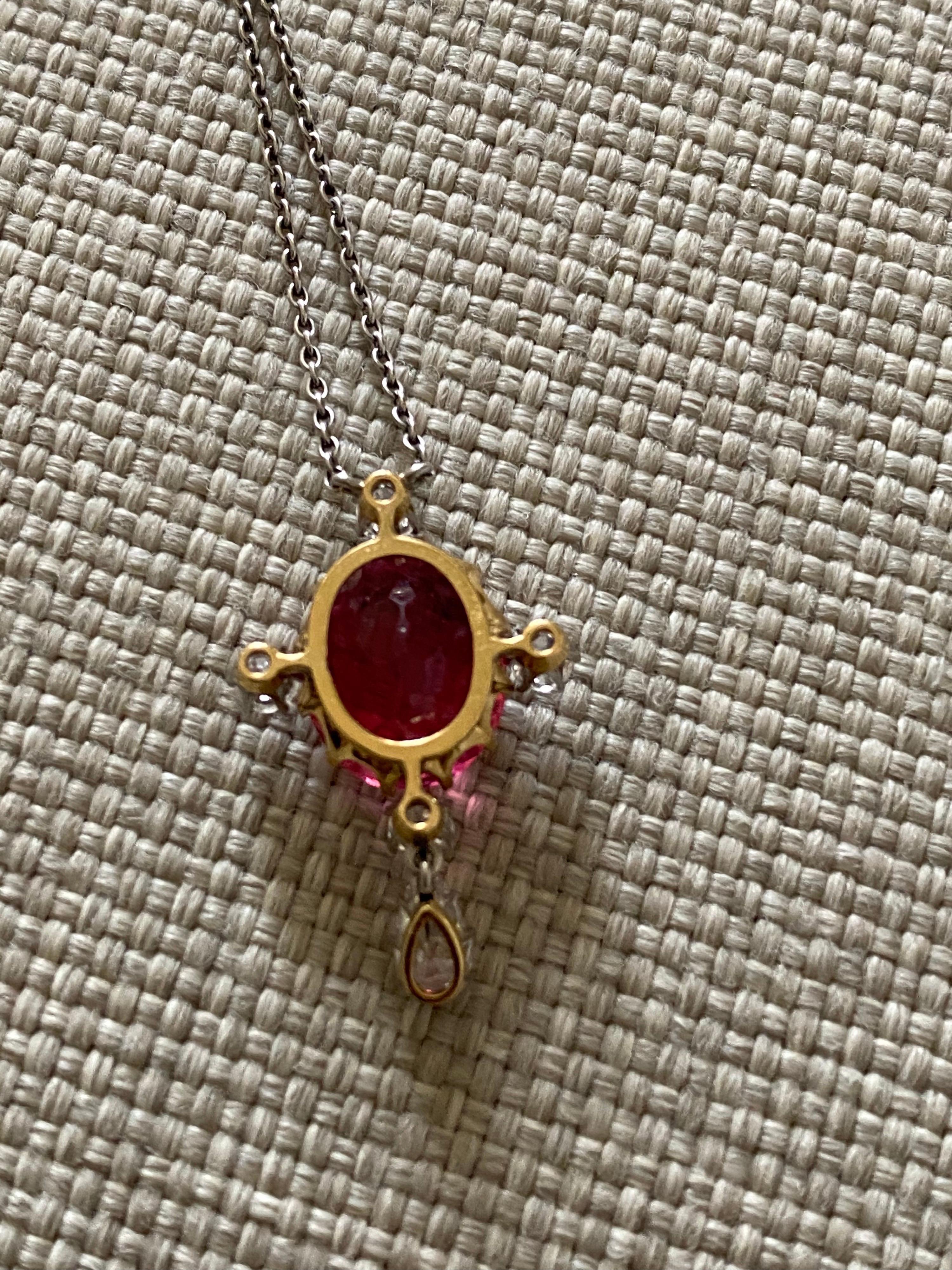 Mindi Mond, collier pendentif original édouardien en platine avec tourmaline rose et diamants Bon état - En vente à New York, NY