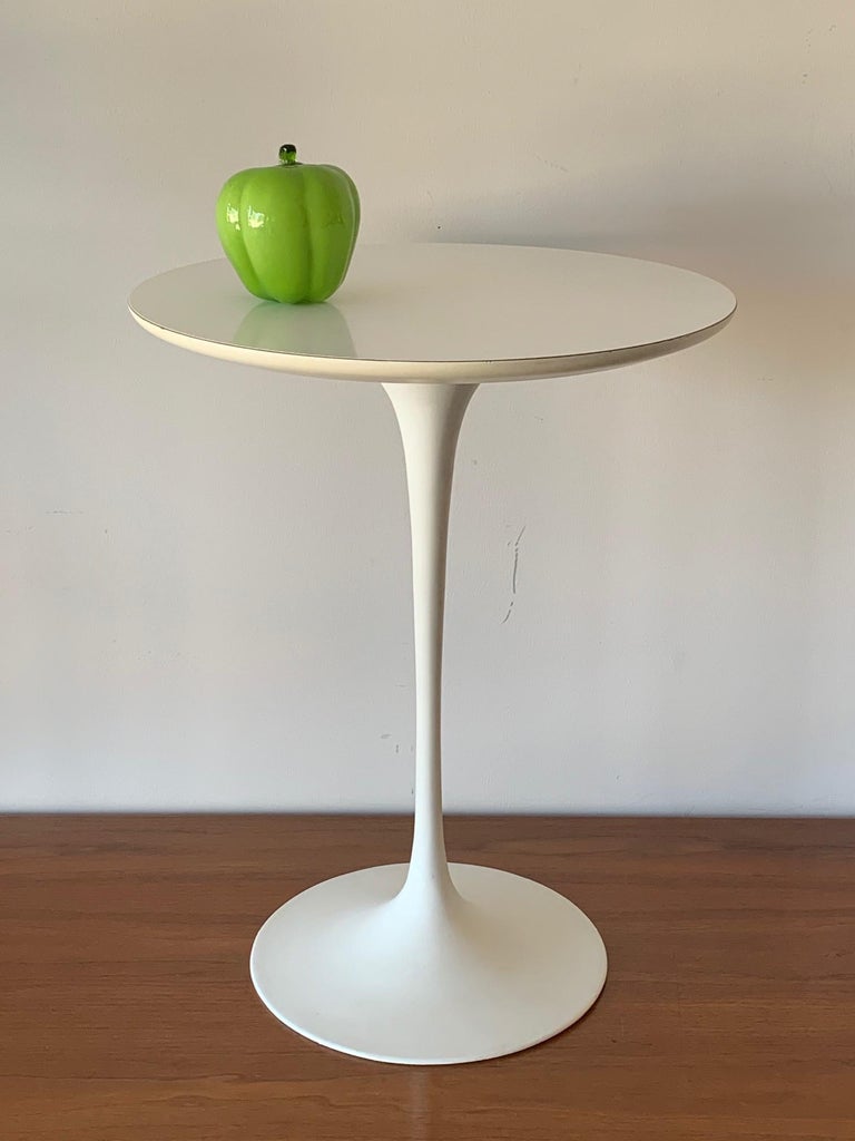 Original Eero Saarinen for Knoll International Tulip Side Table at 1stDibs