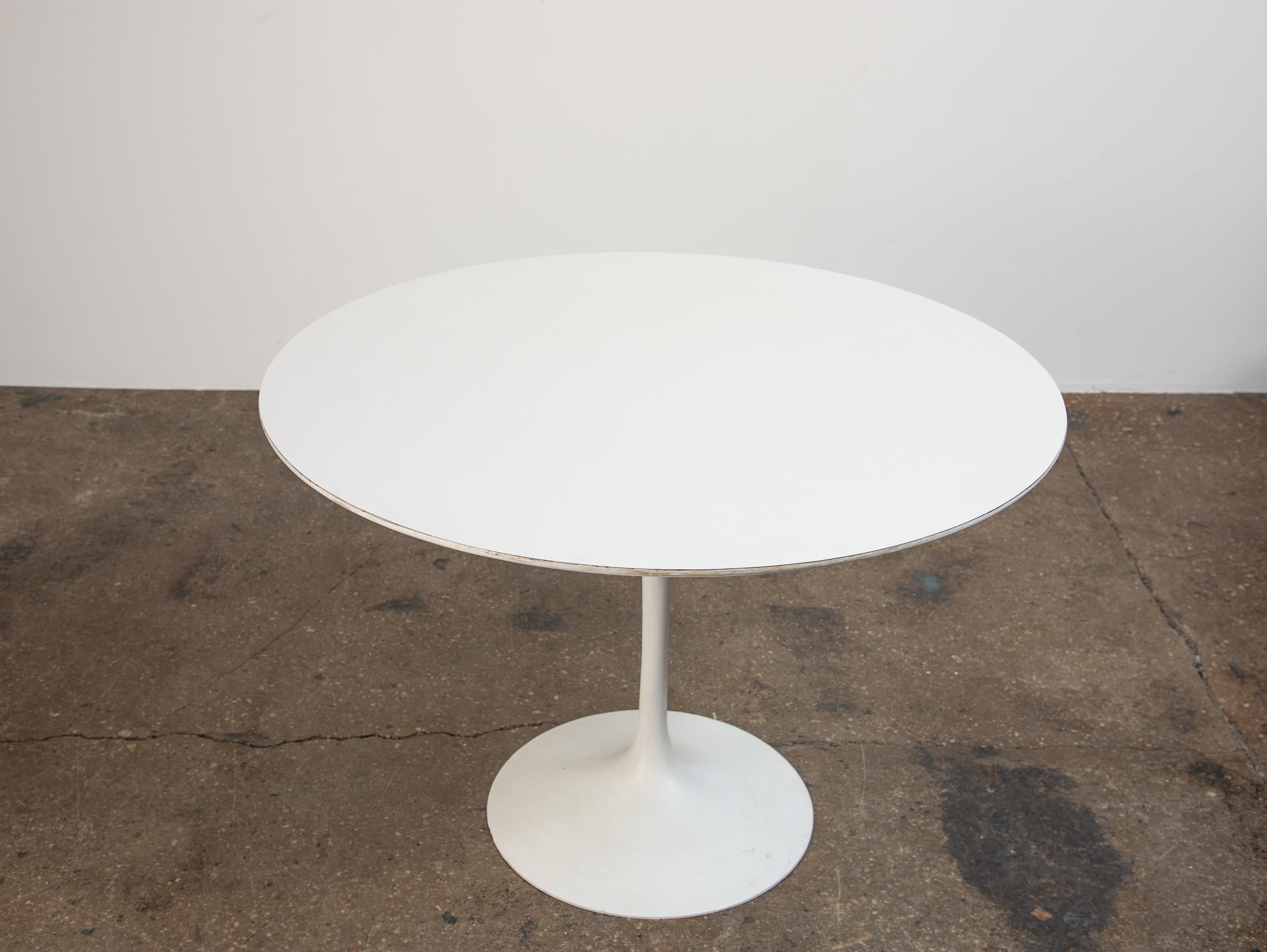 Mid-Century Modern Table de salle à manger originale Tulip de Eero Saarinen pour Knoll en vente