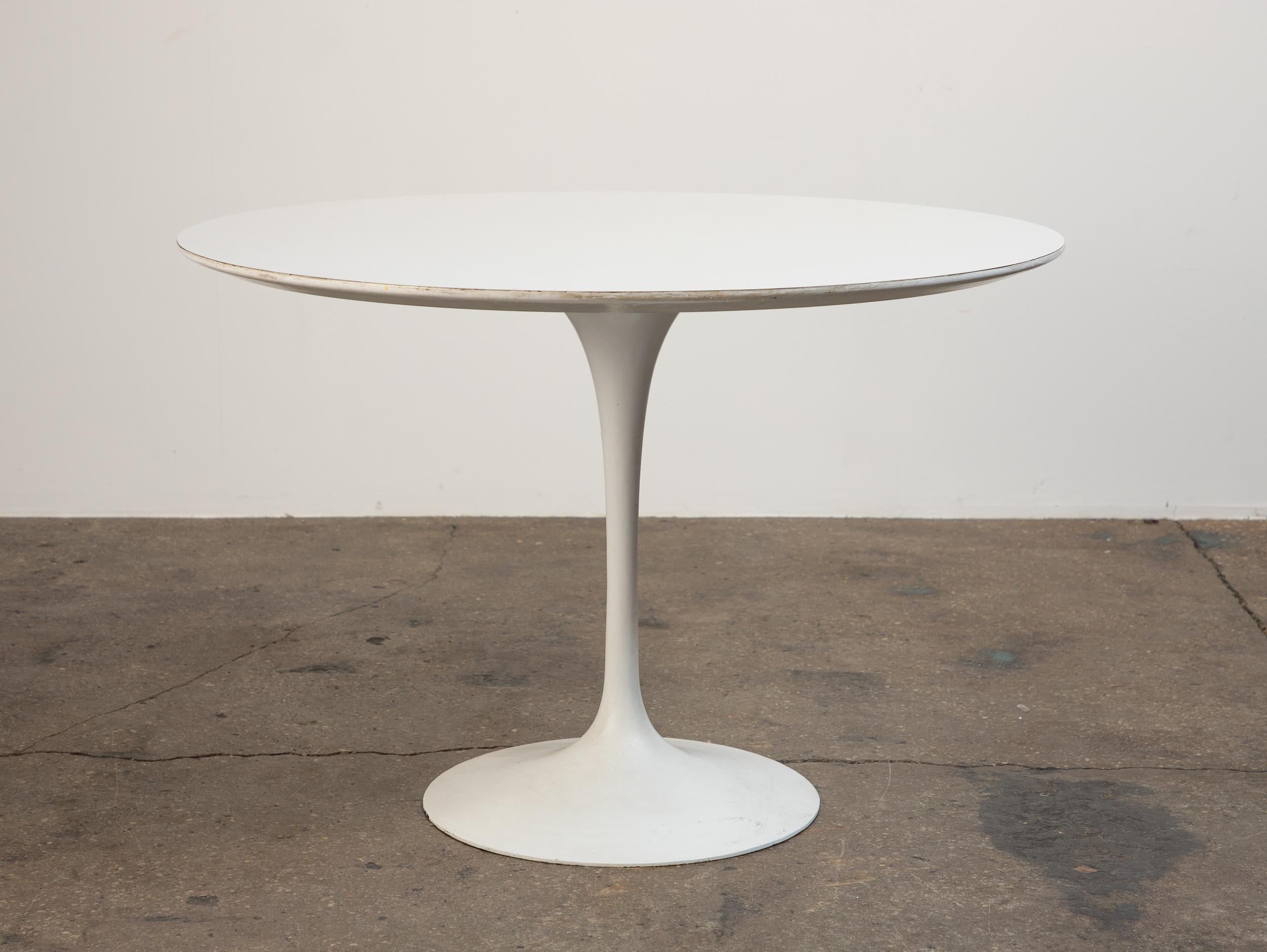 Table de salle à manger originale Tulip de Eero Saarinen pour Knoll en vente 3