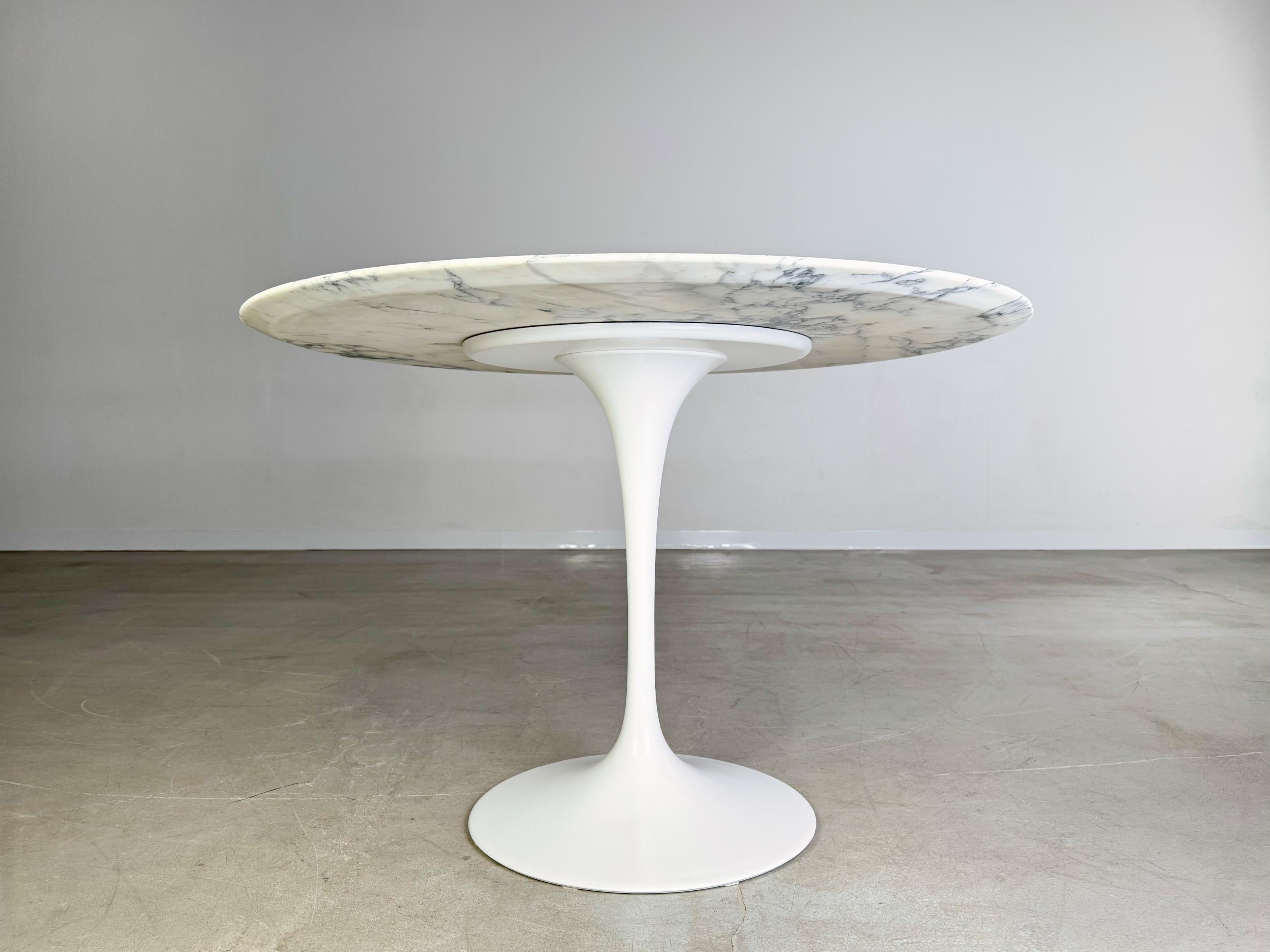 Allemand Original Eero Saarinen Midcentury Esstisch Tulip Marmor Knoll Intenational en vente