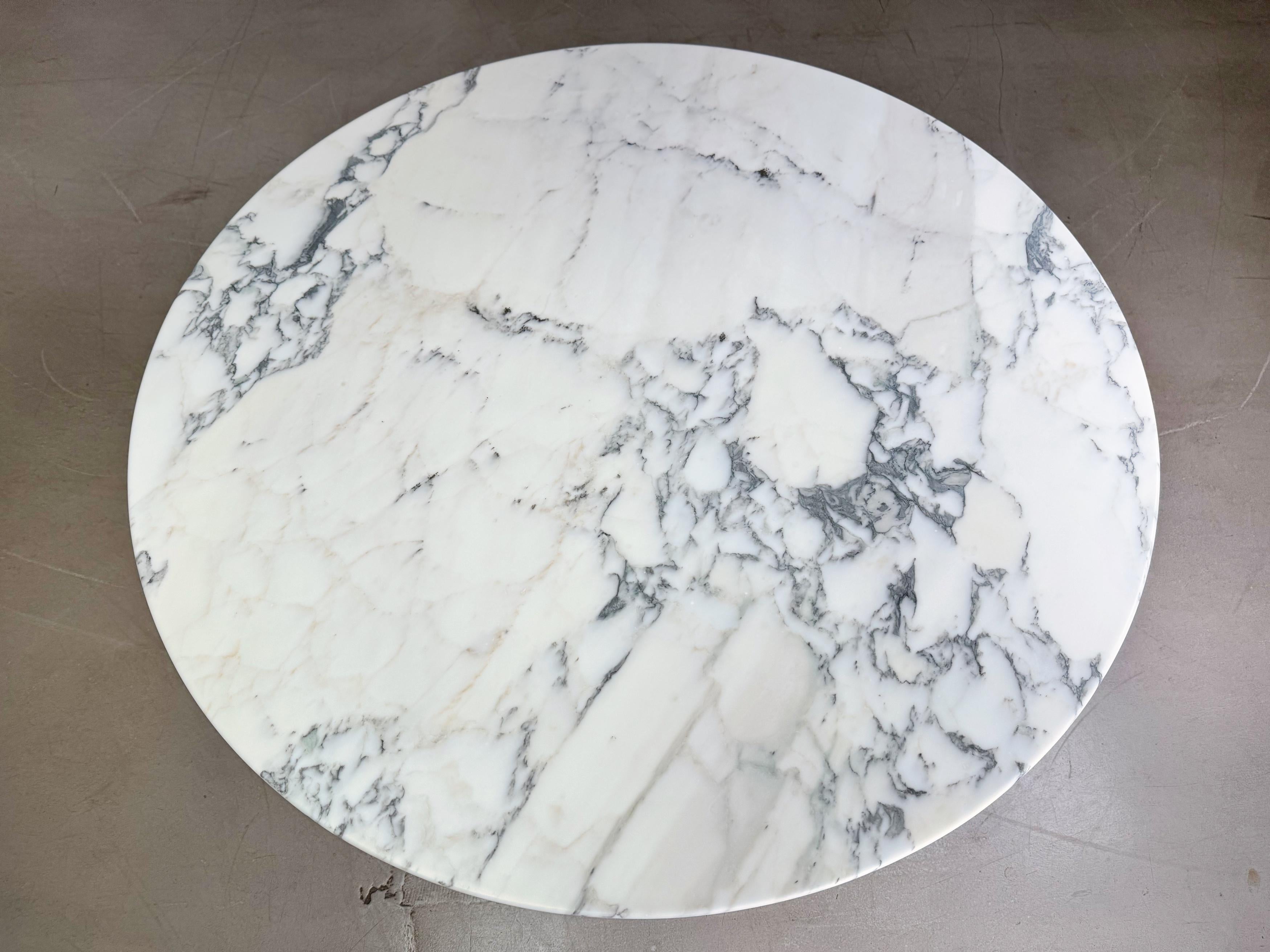 Fin du 20e siècle Original Eero Saarinen Midcentury Esstisch Tulip Marmor Knoll Intenational en vente