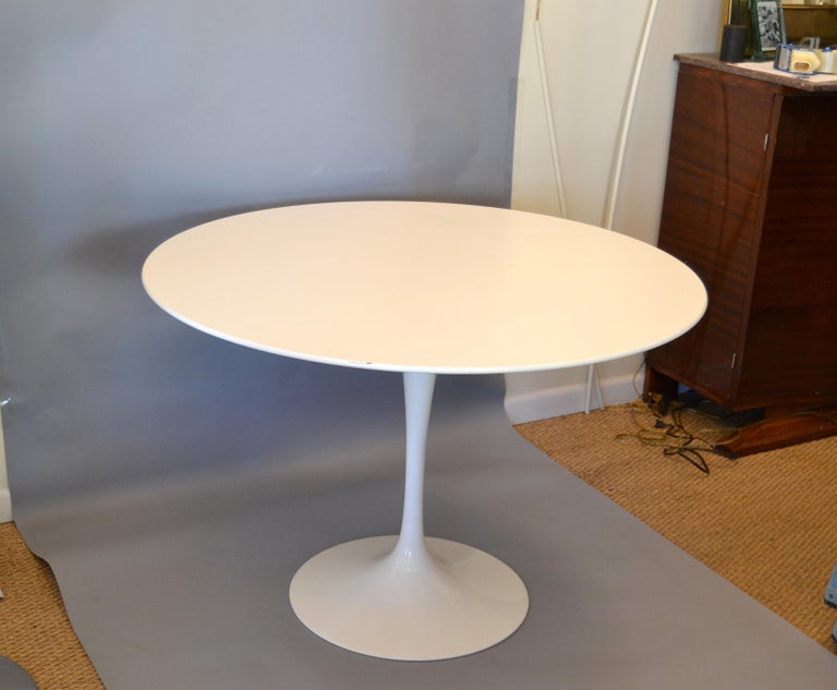 Original Eero Saarinen Round Antique White Laminated Tulip Dining Table