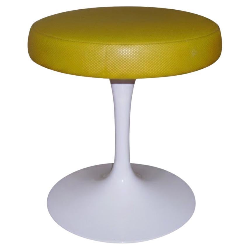Original Eero Saarinen Tulip Stool by Knoll For Sale
