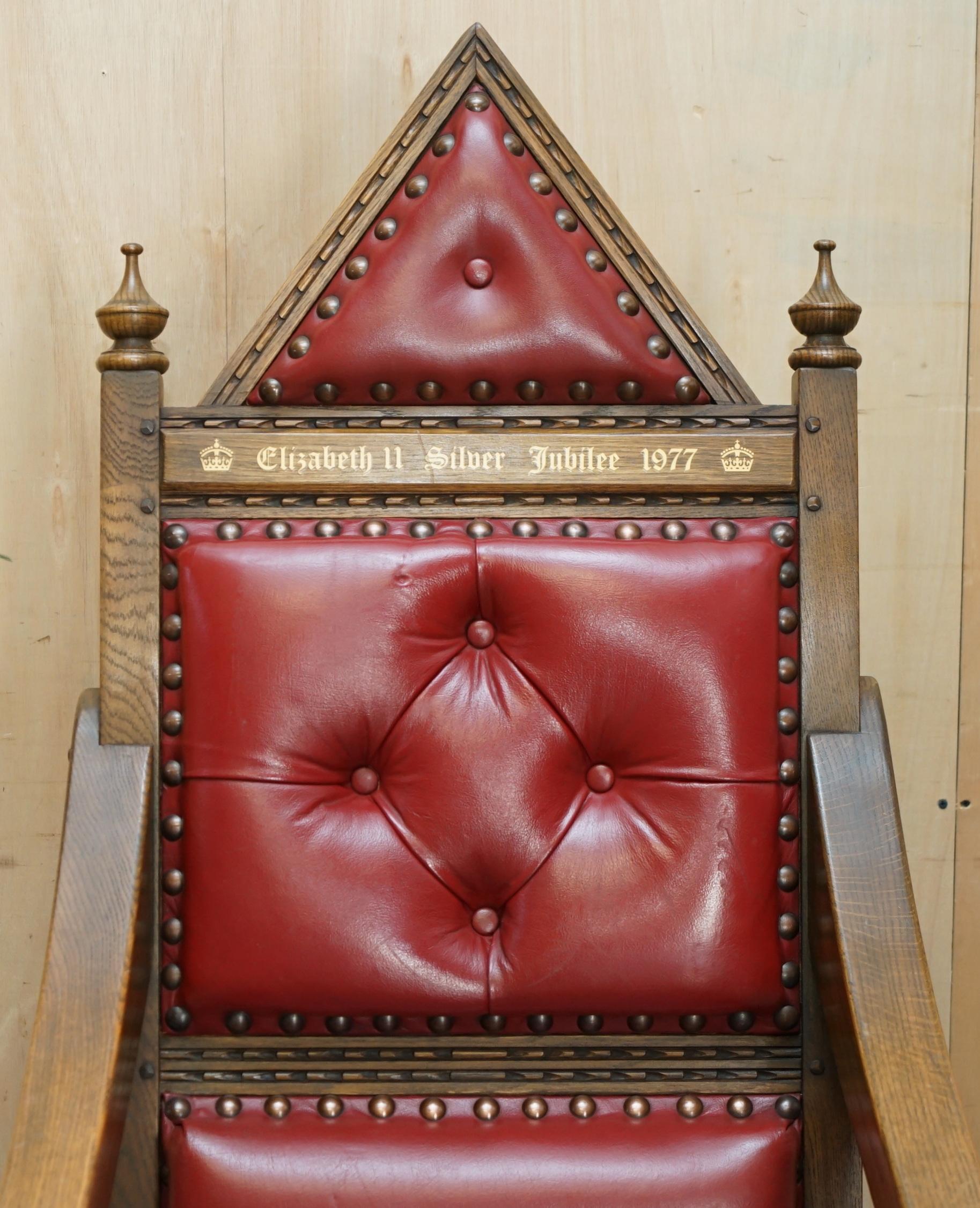 Hand-Crafted Original Elizabeth II Silver Jubilee Throne Armchair English Oxblood Oak Leather For Sale