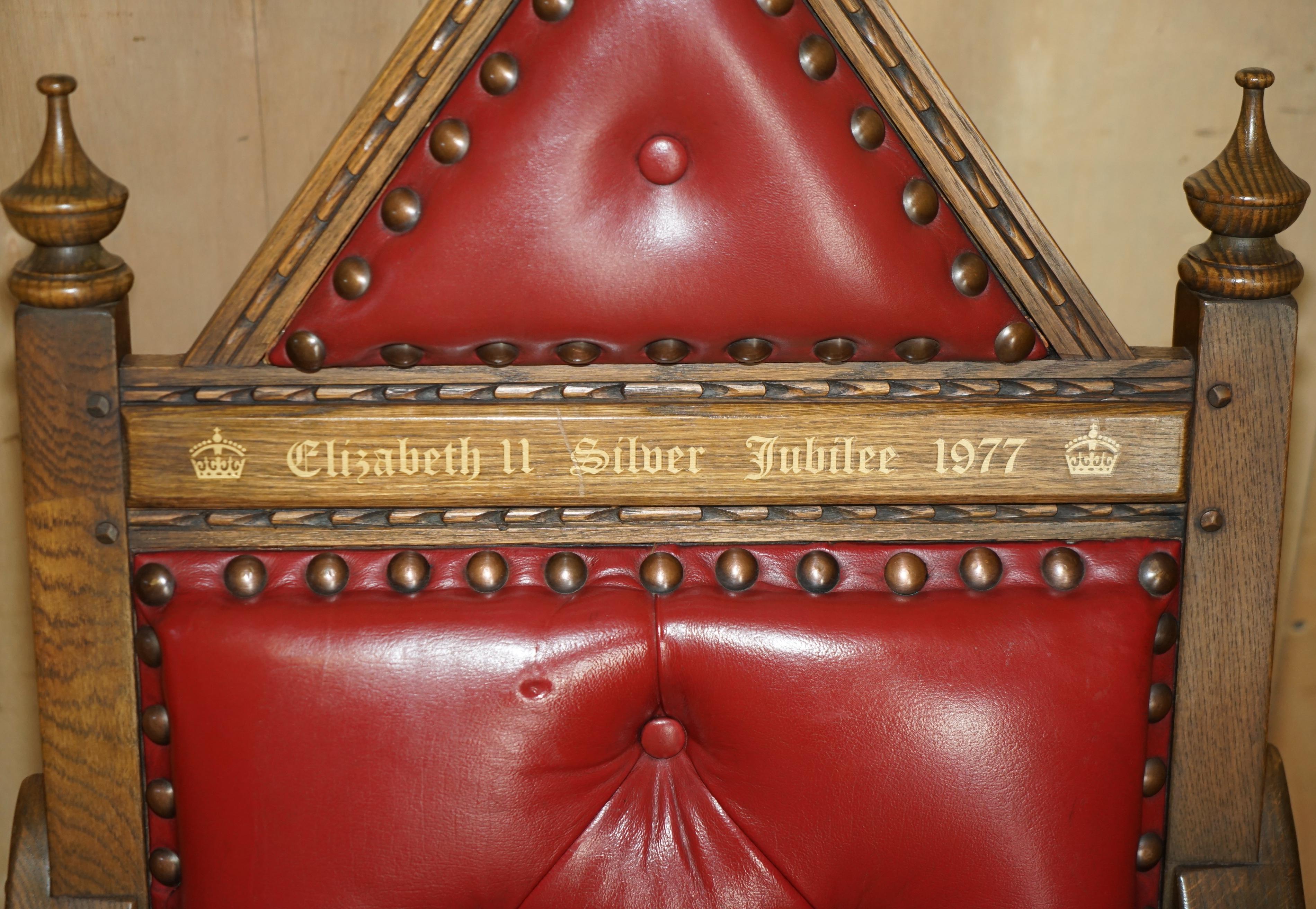 Late 20th Century Original Elizabeth II Silver Jubilee Throne Armchair English Oxblood Oak Leather For Sale