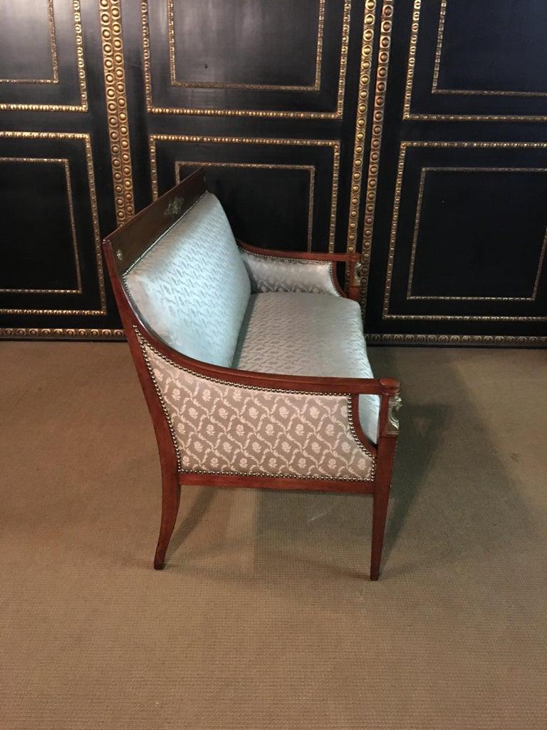 Sofá / canapé original antiguo Imperio circa 1860-1870 Salón Imperio caoba en venta 9