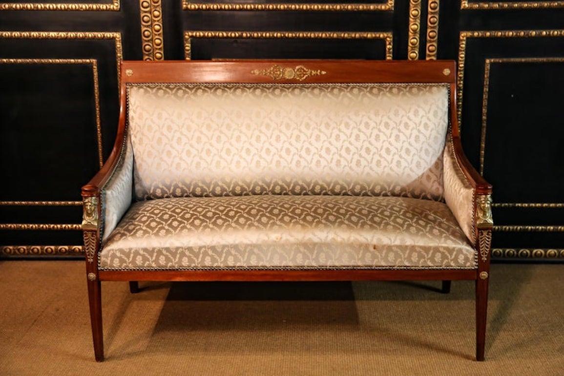 Français Antiquities canapé / sofa Empire circa 1860-1870 Empire Room mahogany en vente