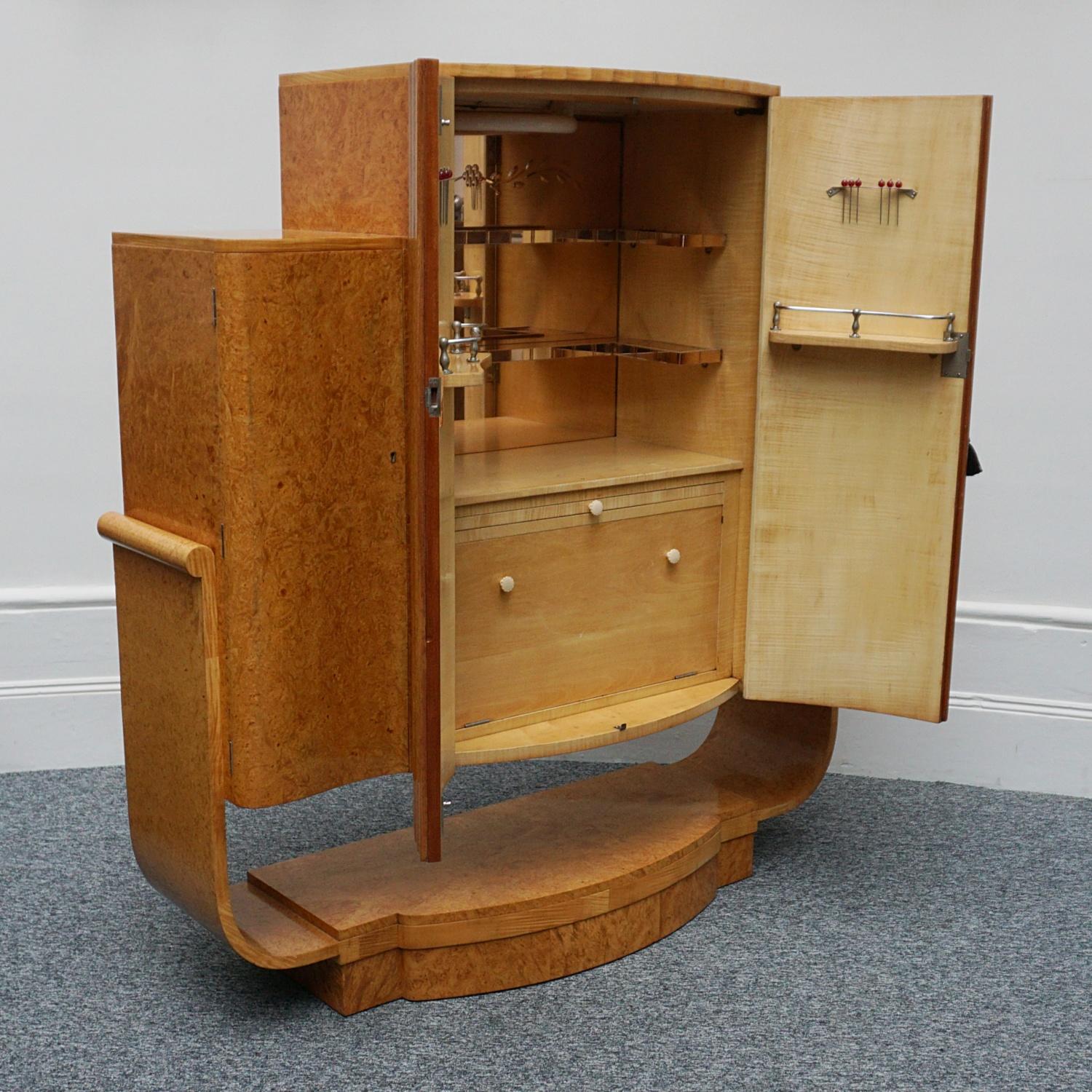 Original English Art Deco Cocktail Cabinet in Burr Walnut 11