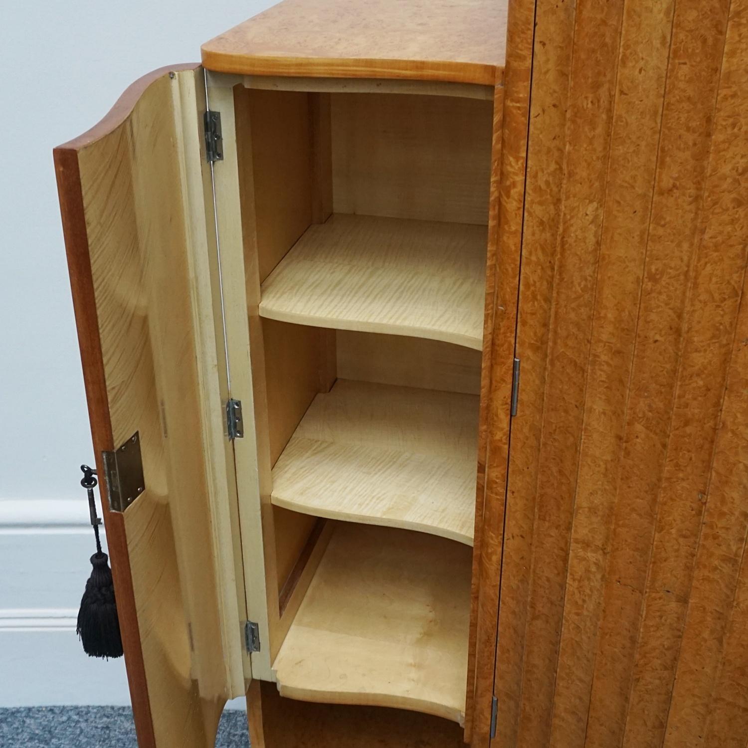 Original English Art Deco Cocktail Cabinet in Burr Walnut 1