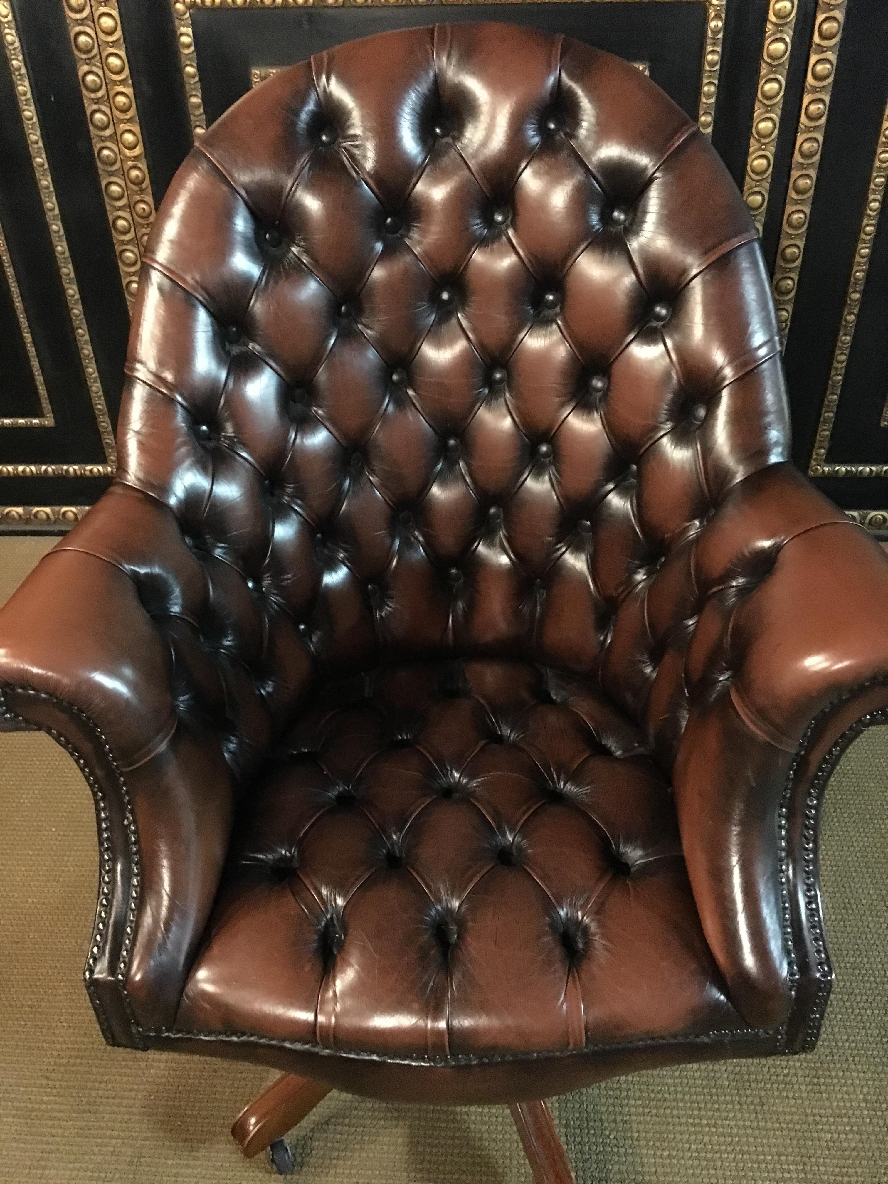 Hand-Crafted Original English Chesterfield Chair Full Leather Top Quality