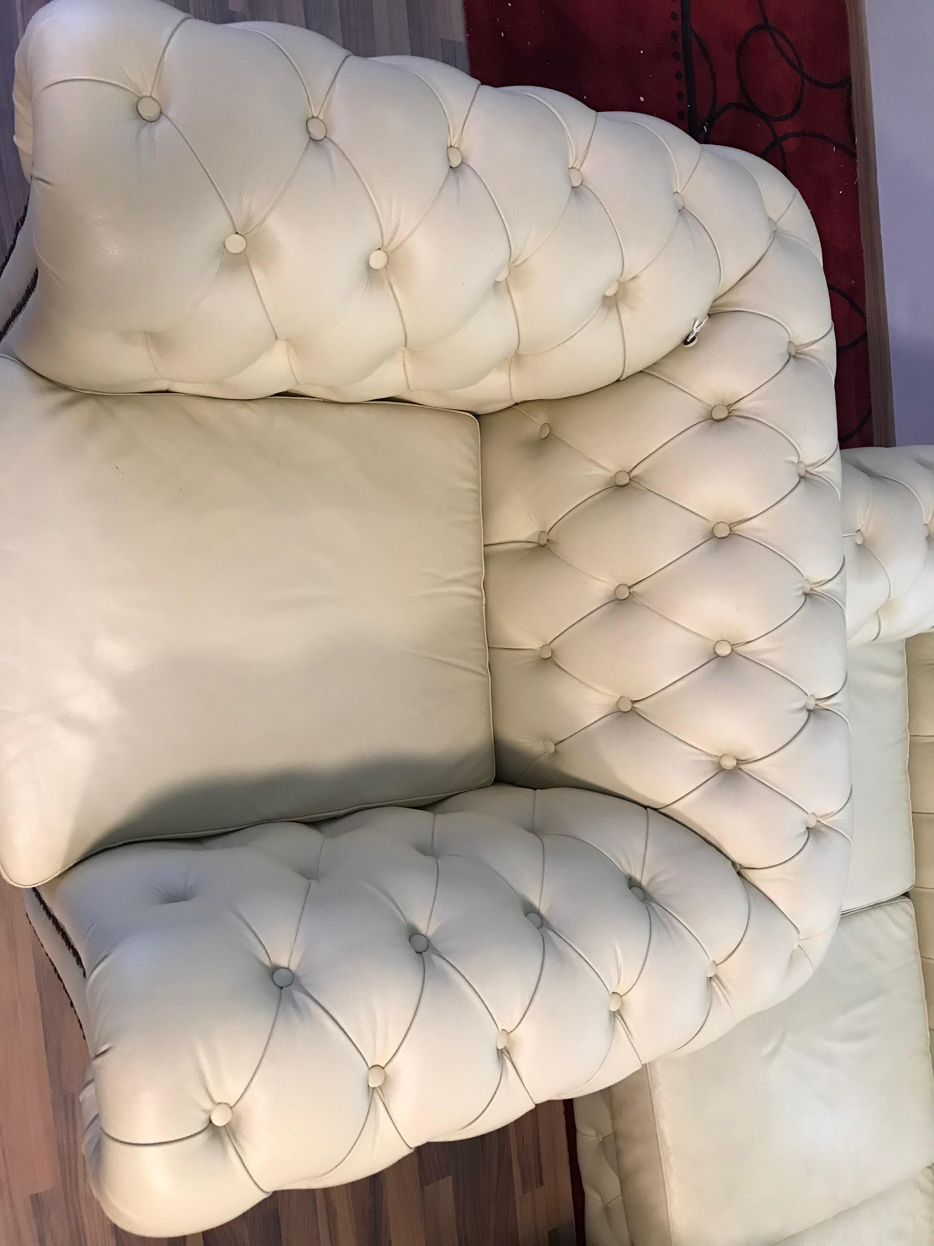 Original English Chesterfield Set of 3-Seat and 2 Armchairs in Cream Beige 7