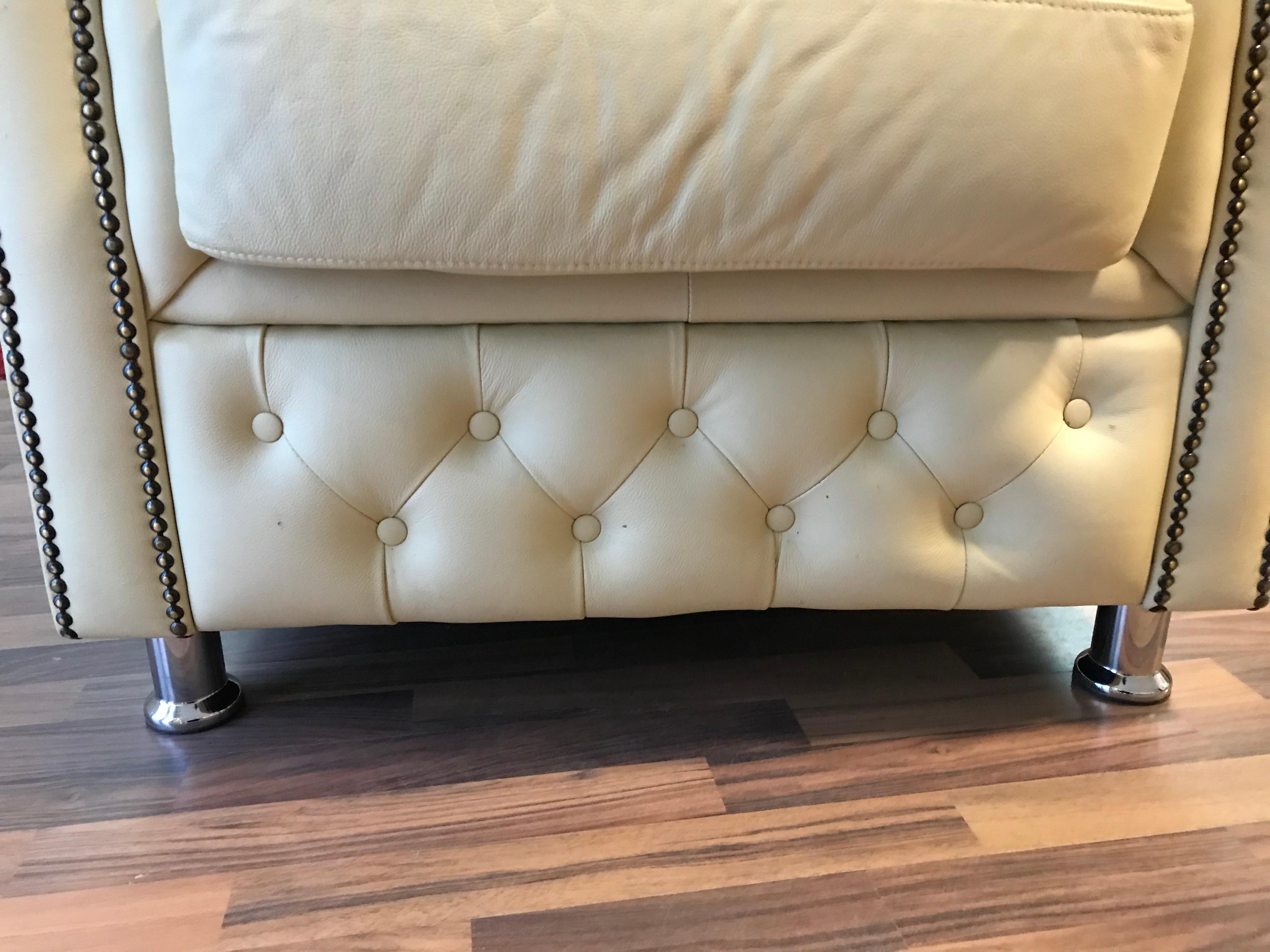 Original English Chesterfield Set of 3-Seat and 2 Armchairs in Cream Beige 9