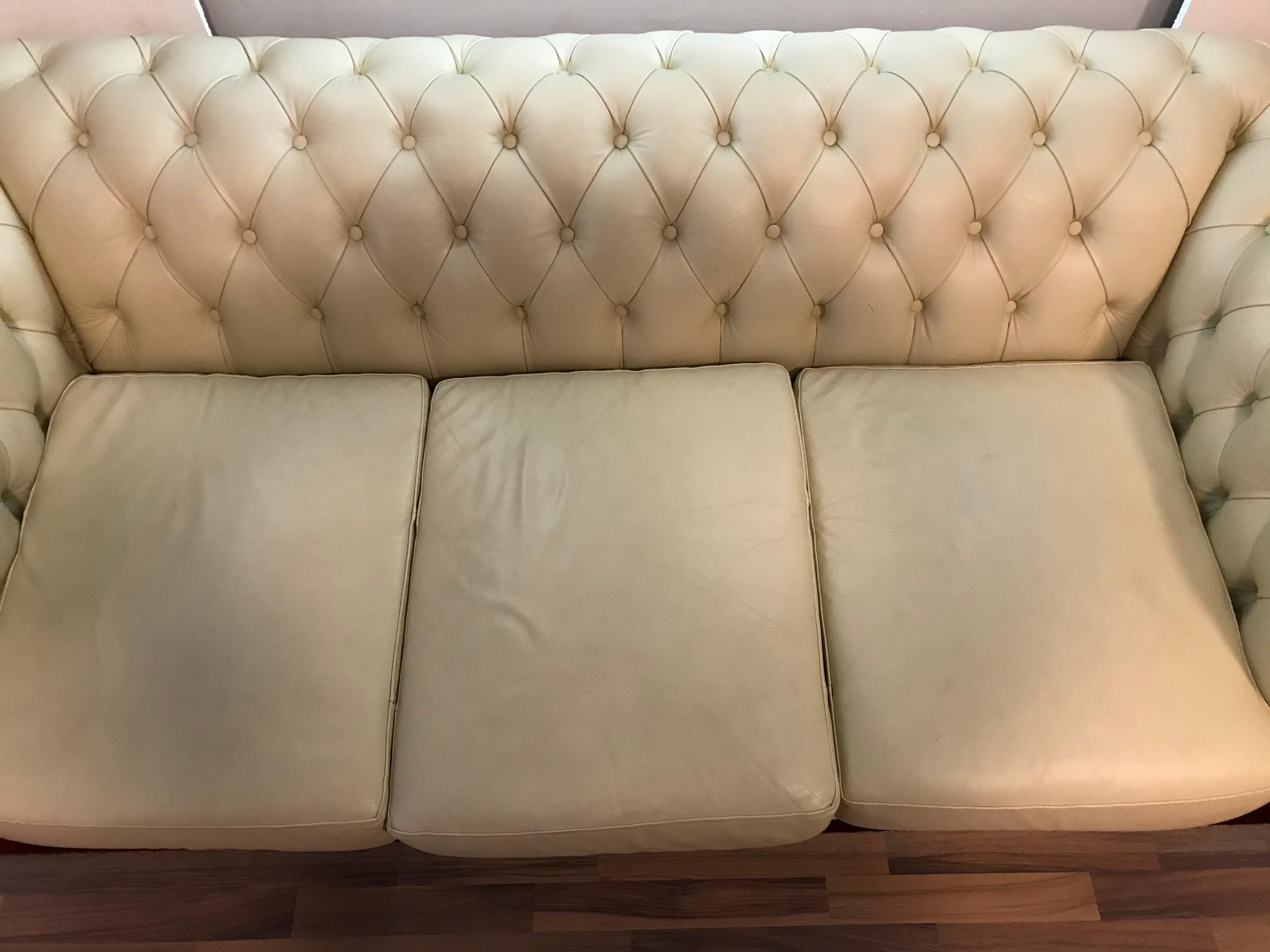 Original English Chesterfield Set of 3-Seat and 2 Armchairs in Cream Beige 15