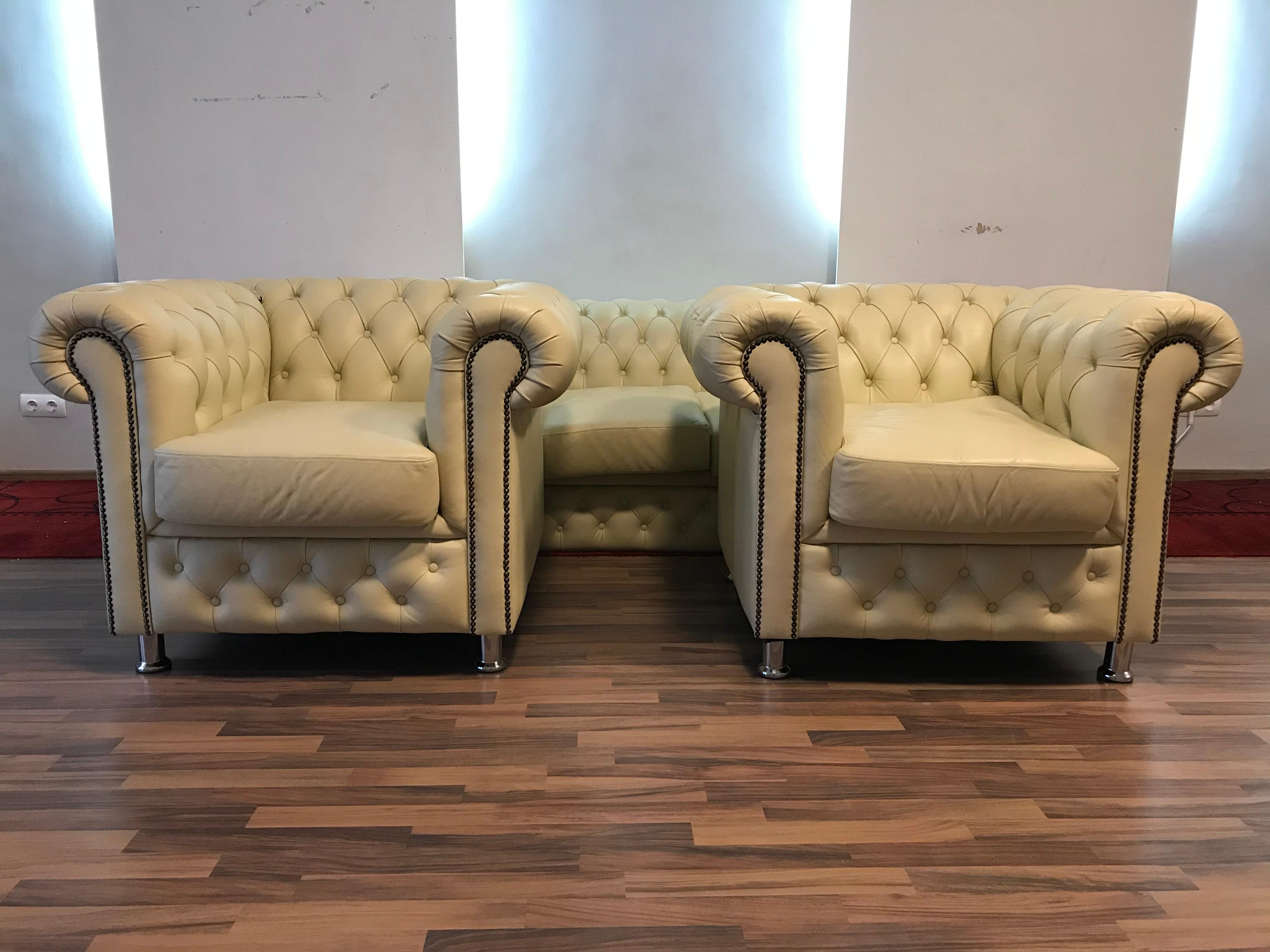 Leather Original English Chesterfield Set of 3-Seat and 2 Armchairs in Cream Beige