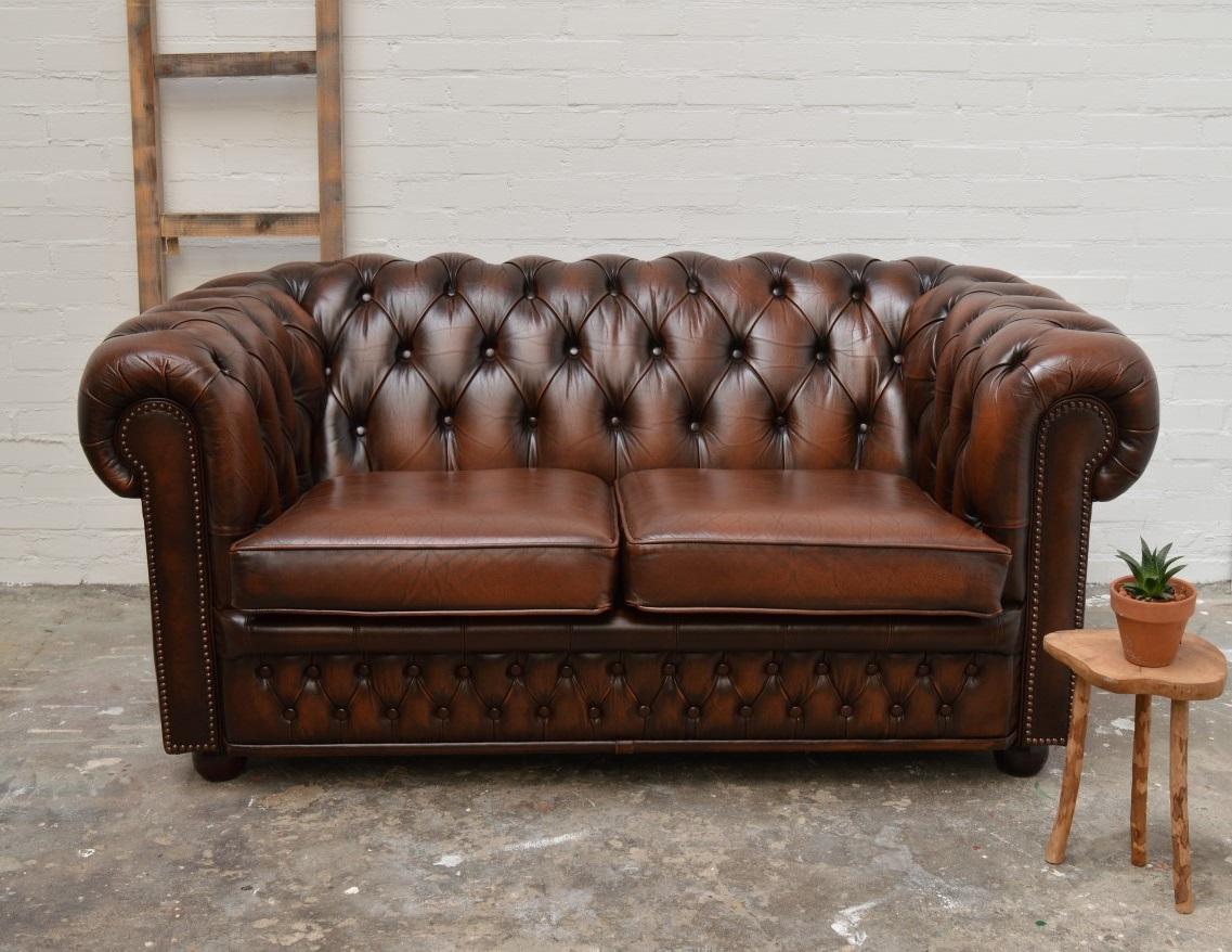 Original English Chesterfield Sofa Two Seat in Leather Tobacco Tan For Sale 2