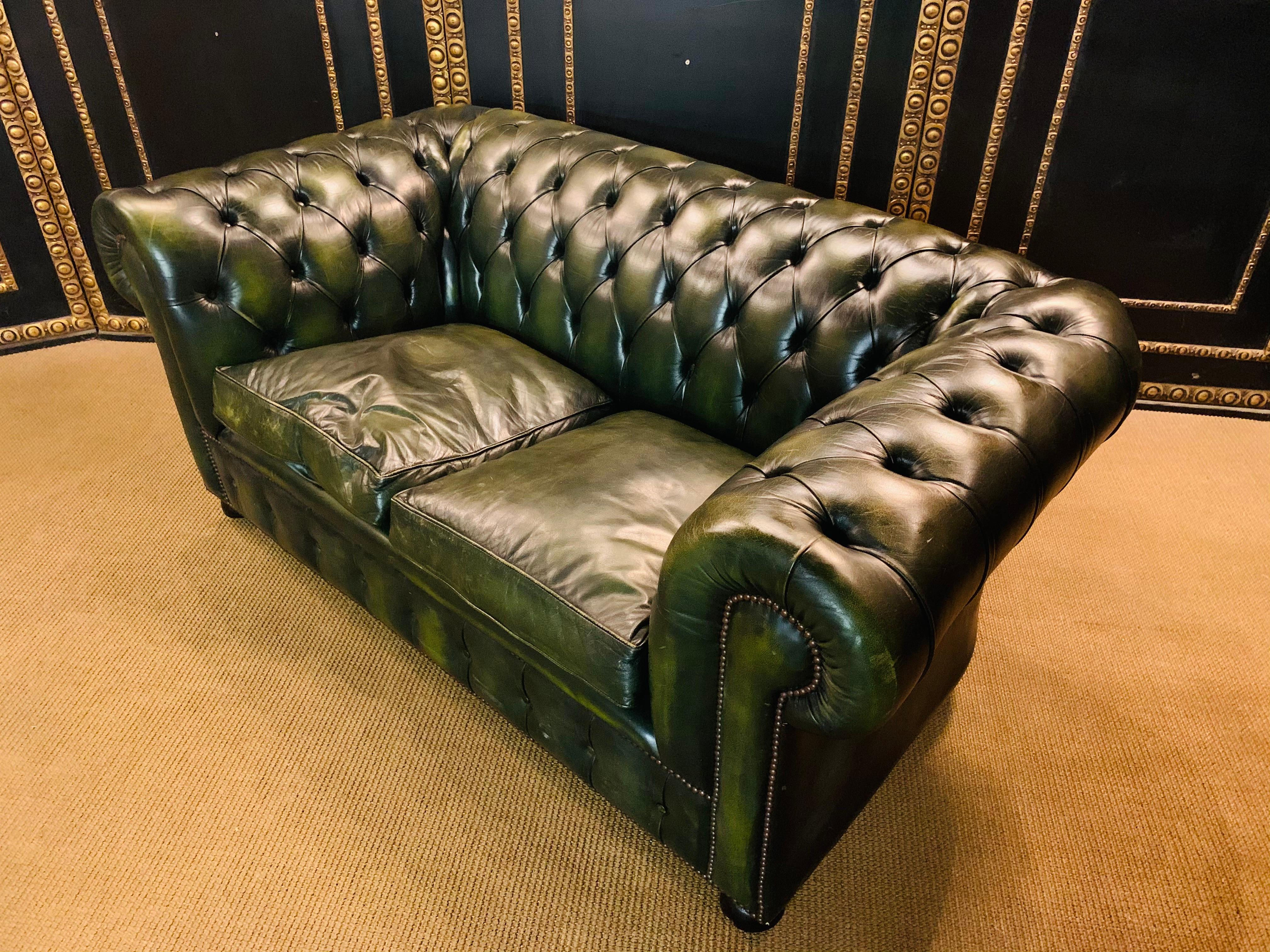 Original English Dark Green Chesterfield Leather Two-Seat Sofa 2