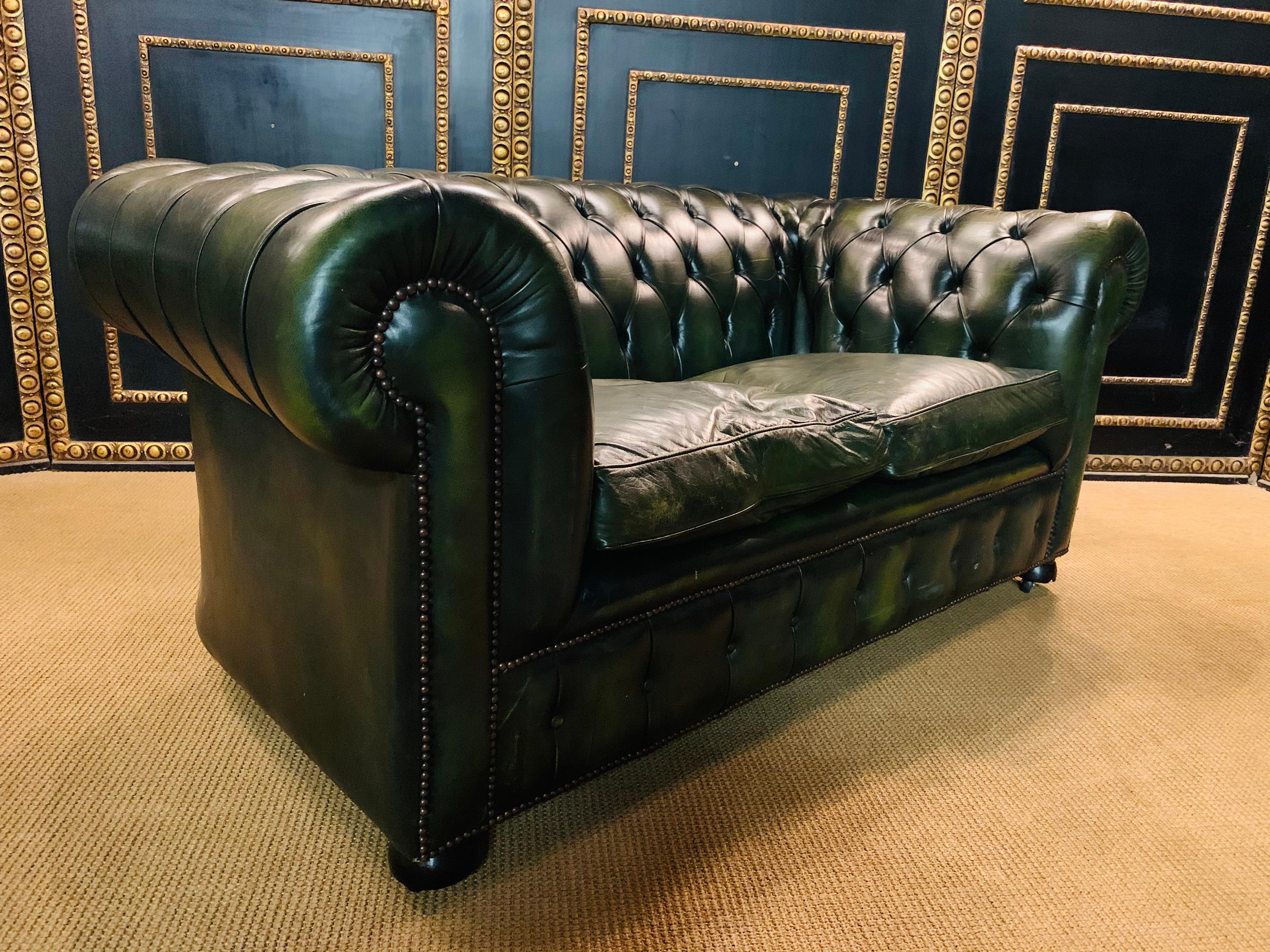 Original English Dark Green Chesterfield Leather Two-Seat Sofa 6