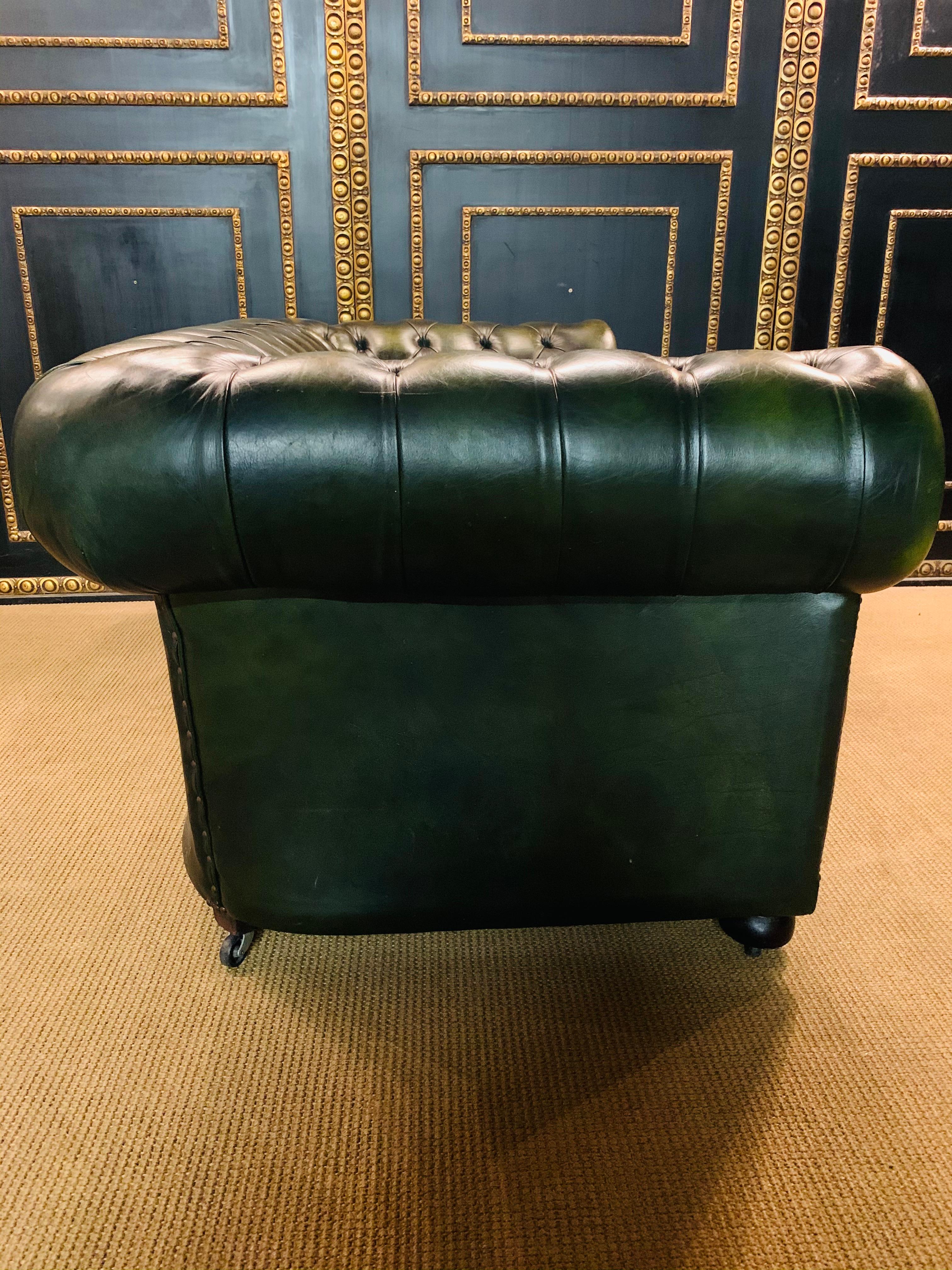 Original English Dark Green Chesterfield Leather Two-Seat Sofa 8