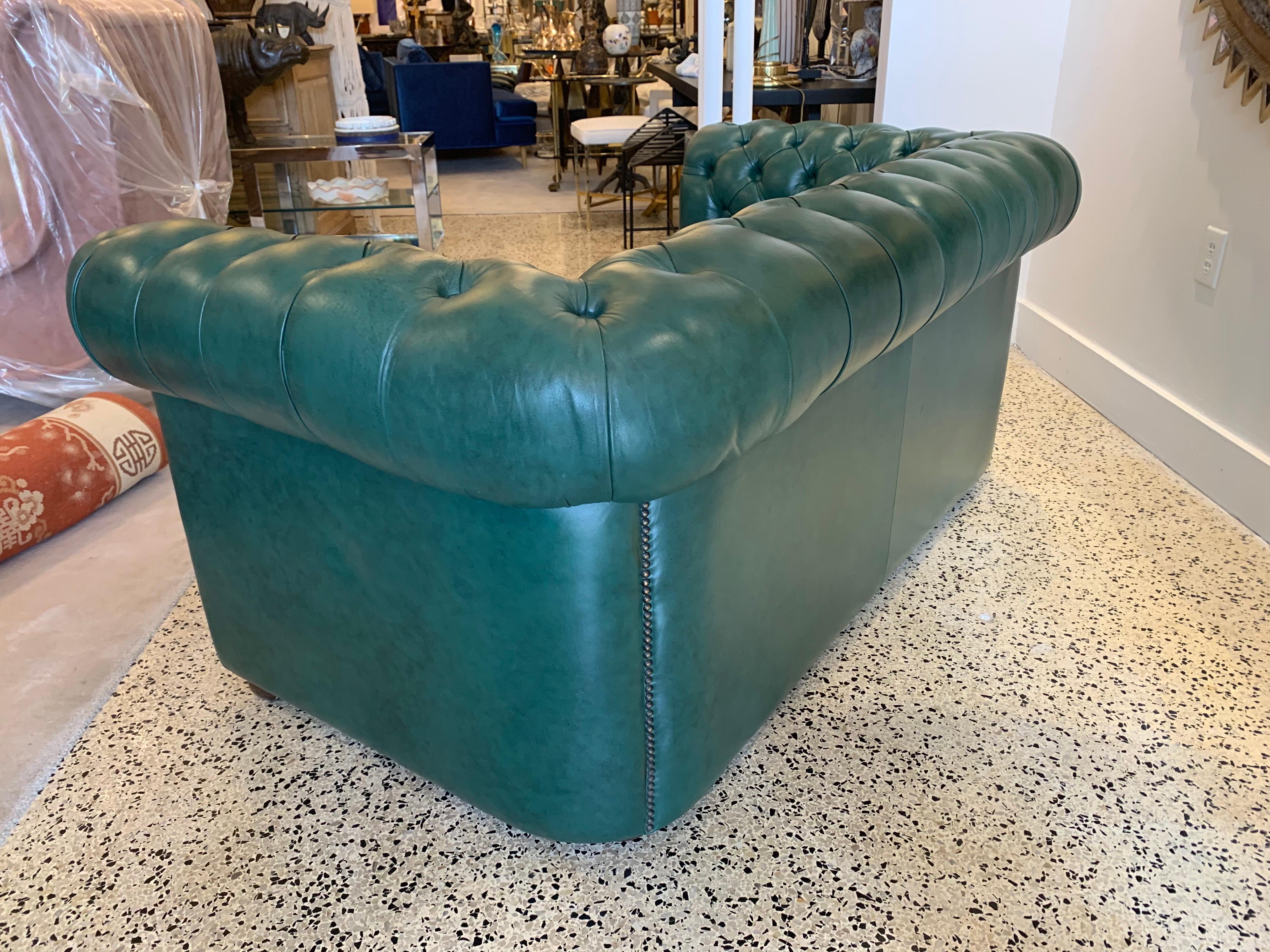 Original English Hunter Green Chesterfield Leather Two-Seat Sofa 1