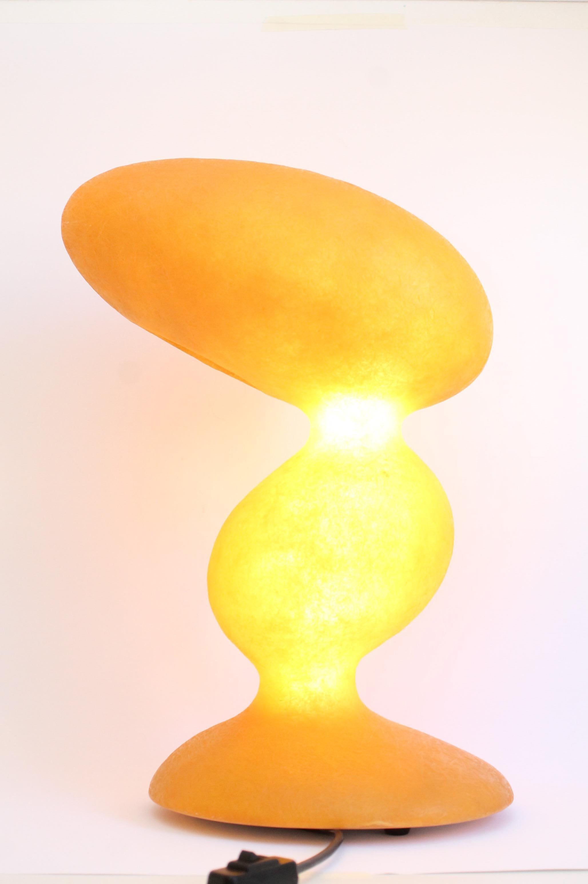 Fibre de verre Lampe de table vintage rétro originale E.T.A BABY (50x33x25cm) Guglielmo Berchicci en vente