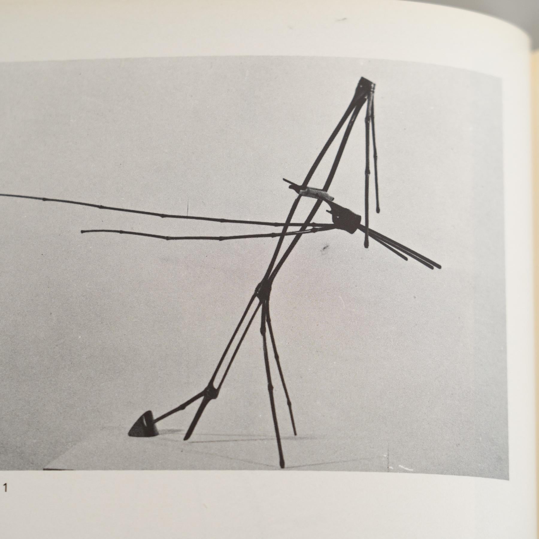 Papier Catalogue original de l'exposition - Esculturas y Dibujos de Moisès Villèlia en vente