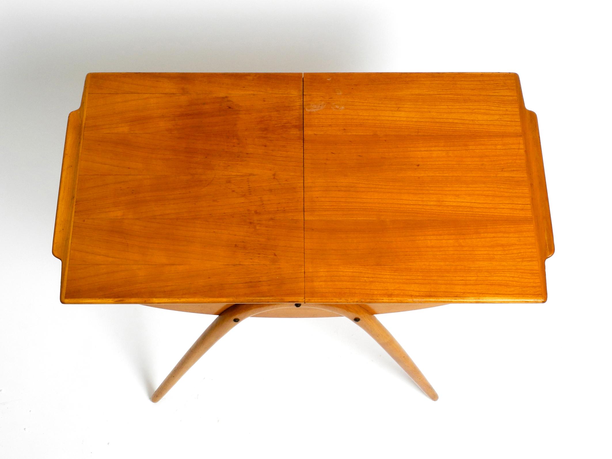 Original Extraordinary Mid-Century Modern Side Table with Sliding Doors 4