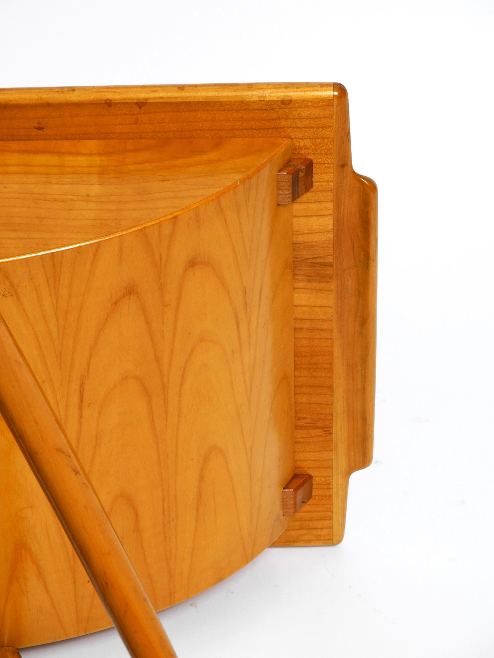 Original Extraordinary Mid-Century Modern Side Table with Sliding Doors 11